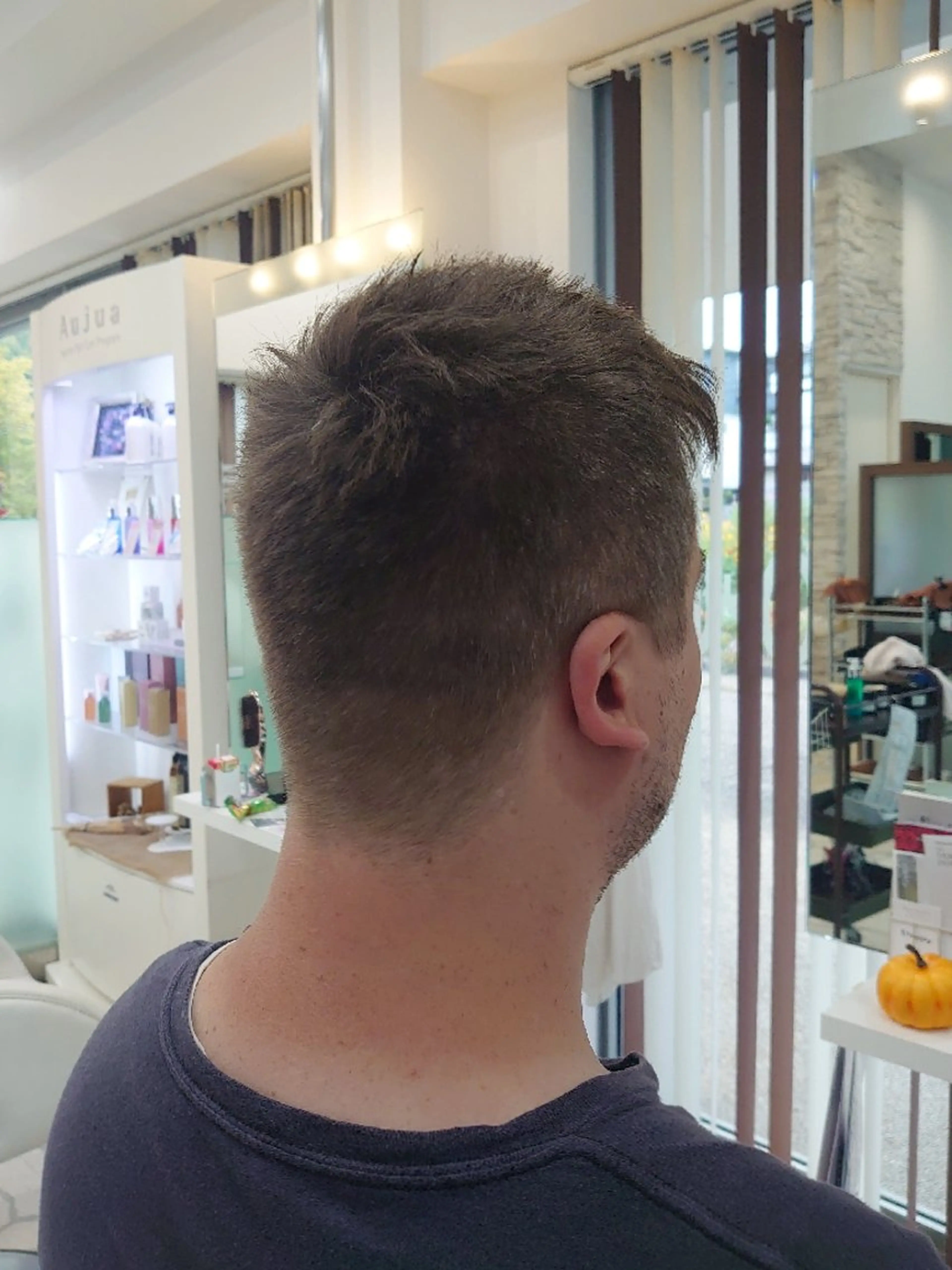 ショート メンズ 丁寧なカットが評判！ 生駒富雄☆丸上のヘアスタイル