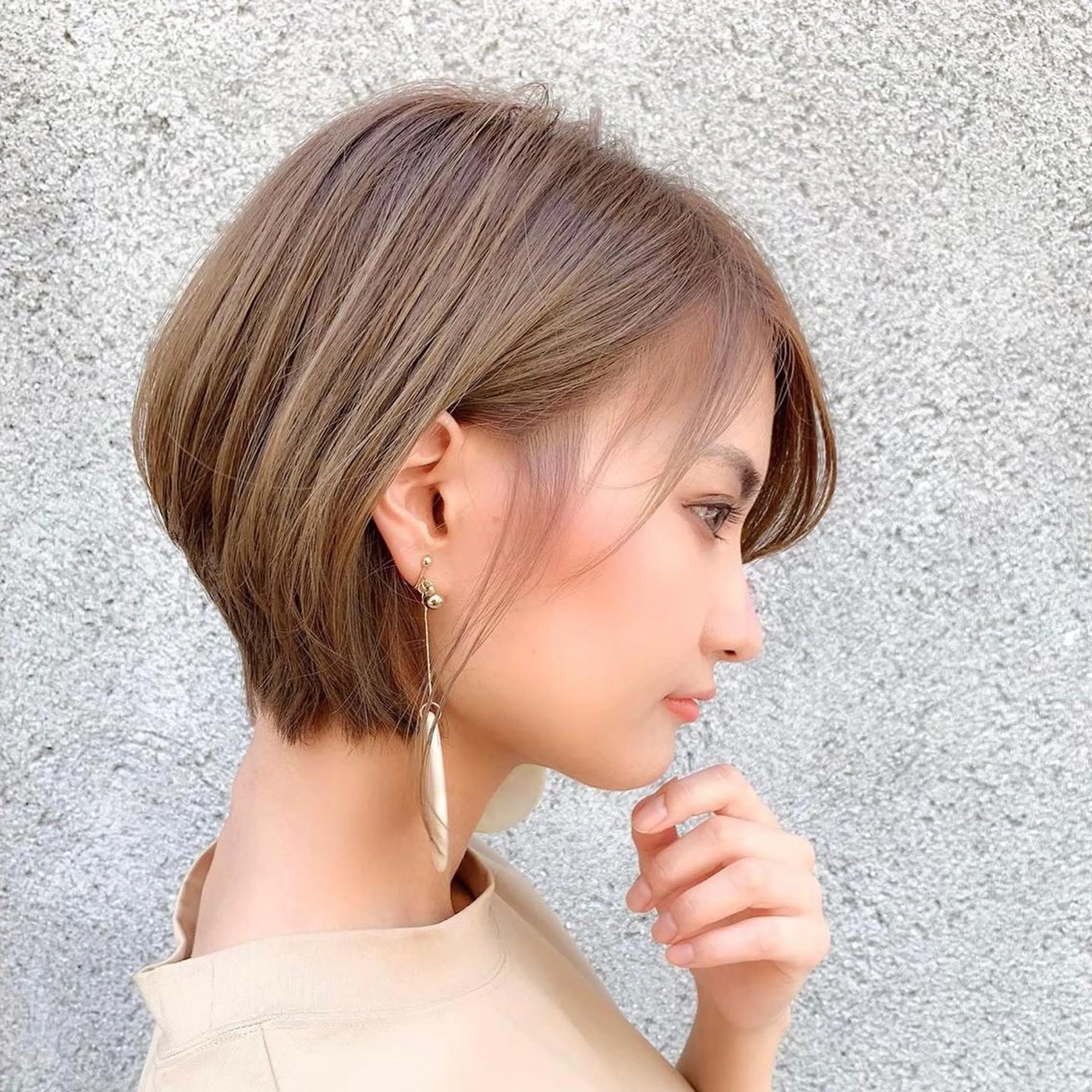 ショート カラー 💕コテ巻き風パーマ 💕KEIYA 💕のヘアスタイル