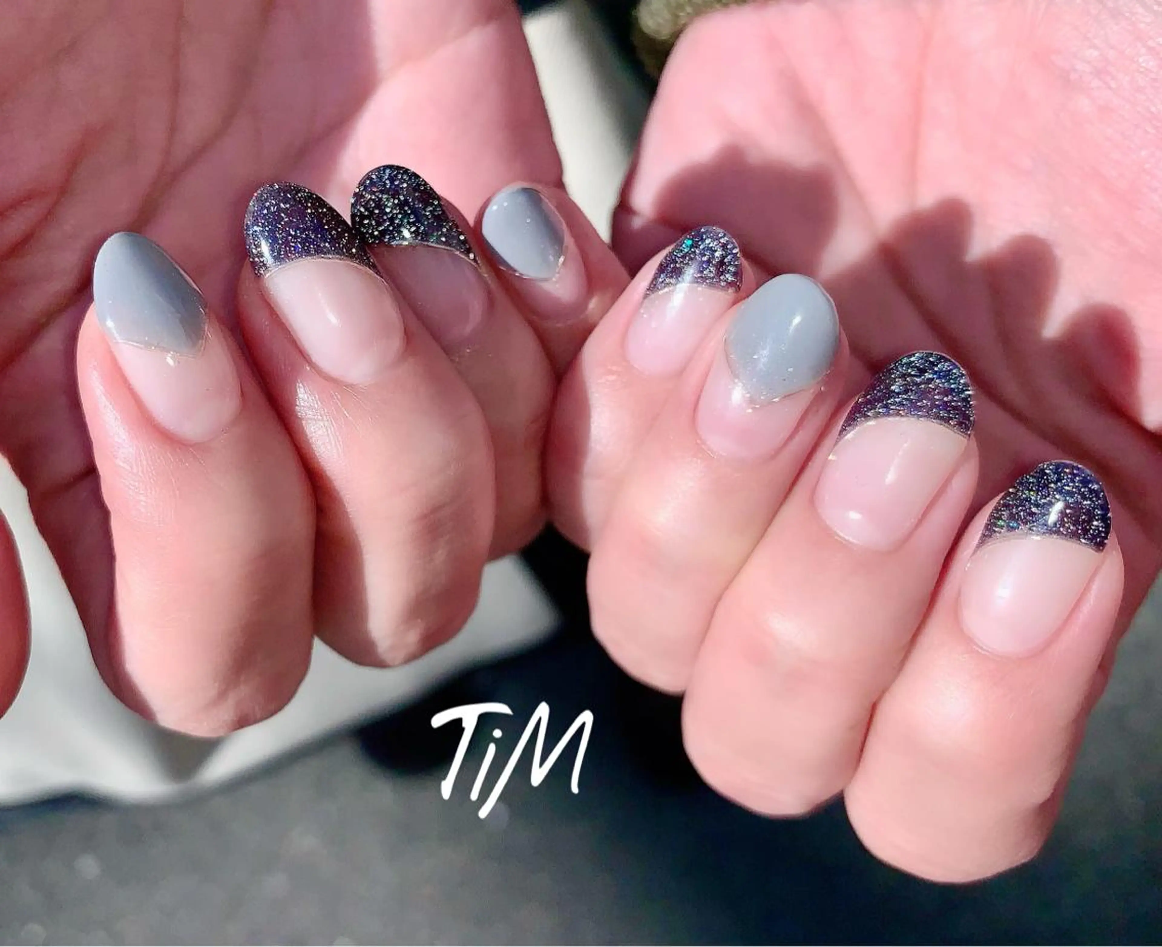 オフ有限定（ストーンかパーツ１個以上付いてる方）　ハンド　斜め／ストレート／逆フレンチ　※シアカラー不可の写真