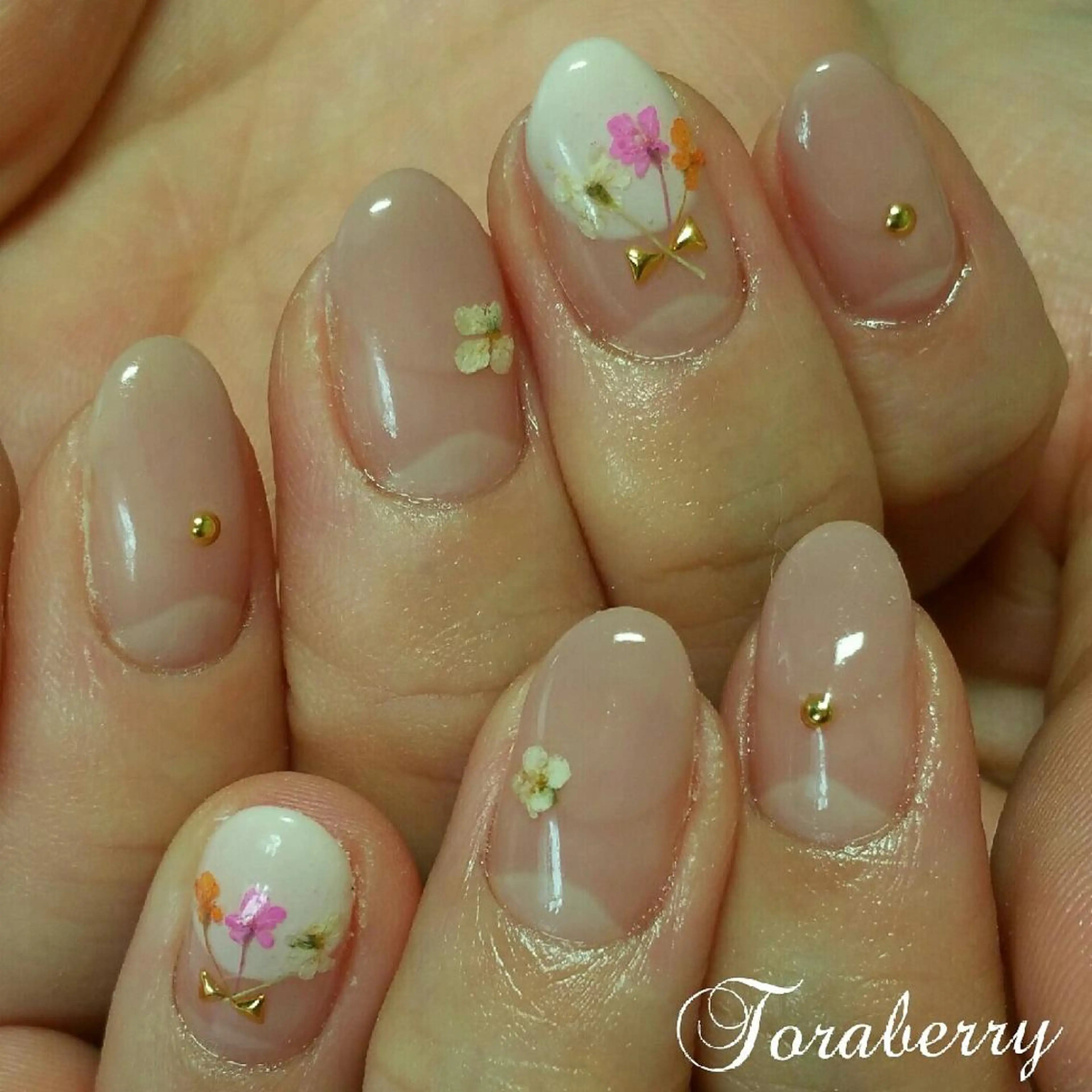 ネイル 持ち込み ネイリスト なつみのネイルデザイン