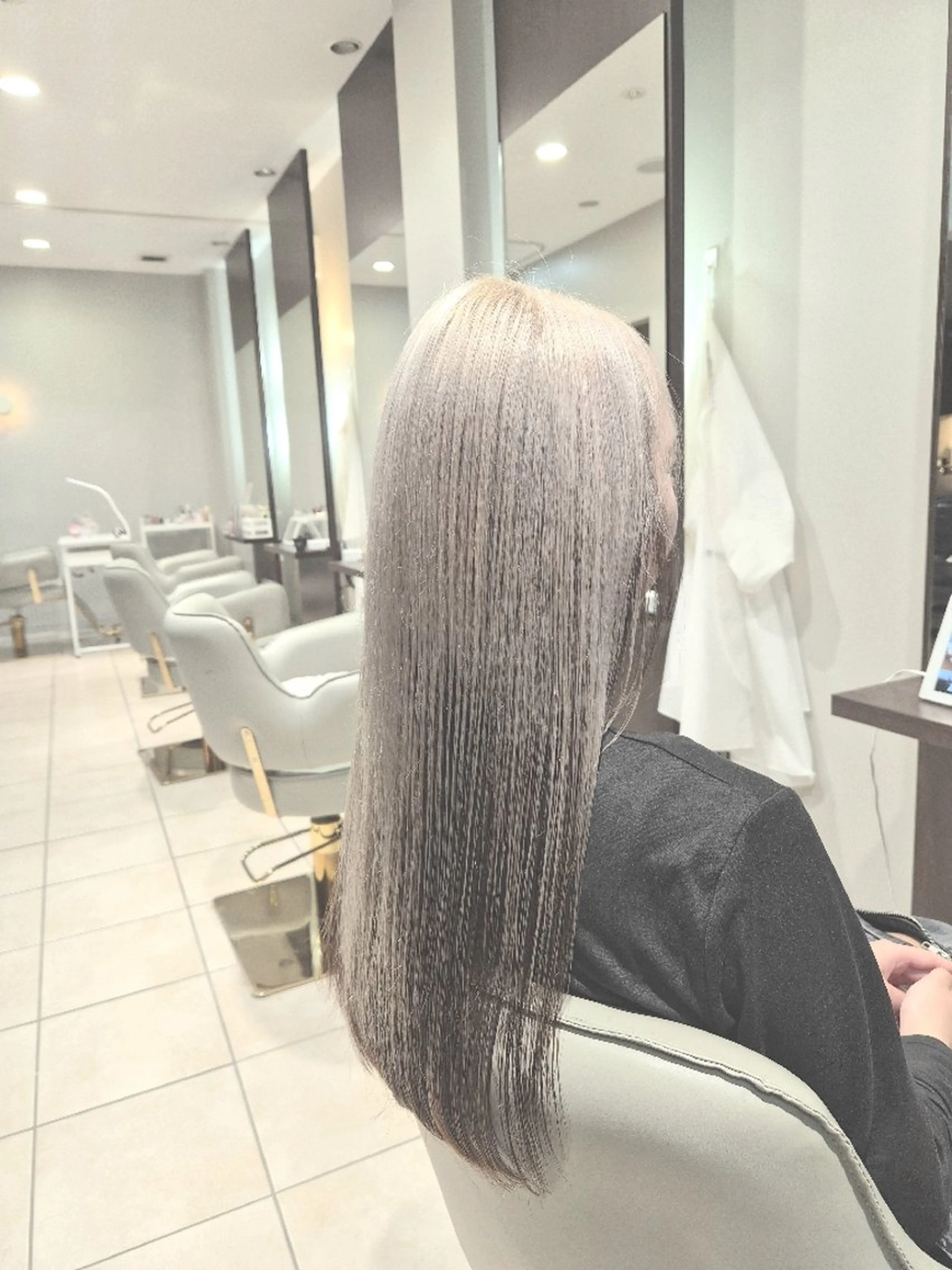 ロング カラー ヘアカラー Miyavi/カラー ショートボブのヘアスタイル