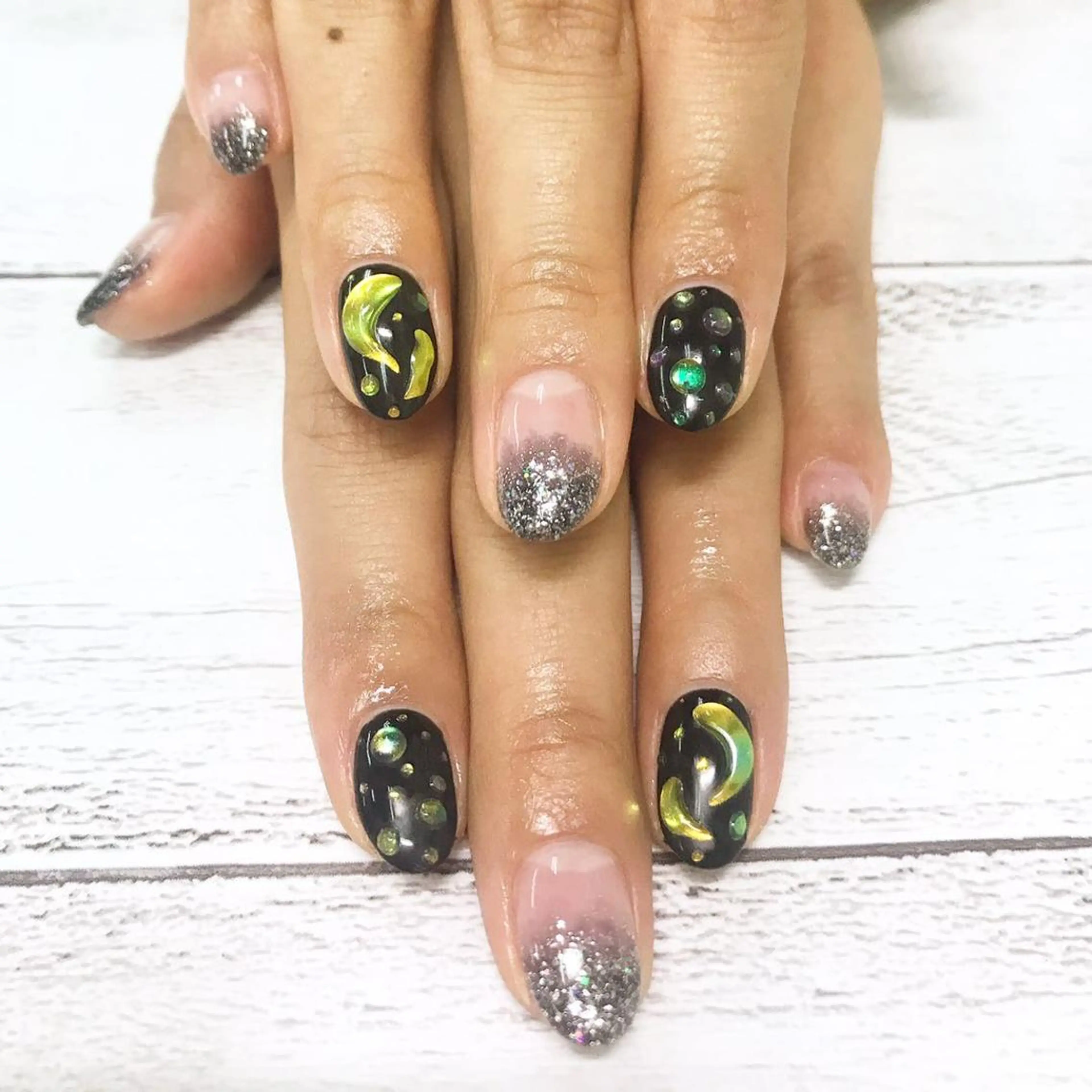 ネイル ハンドネイル リラネイル Aikenのネイルデザイン