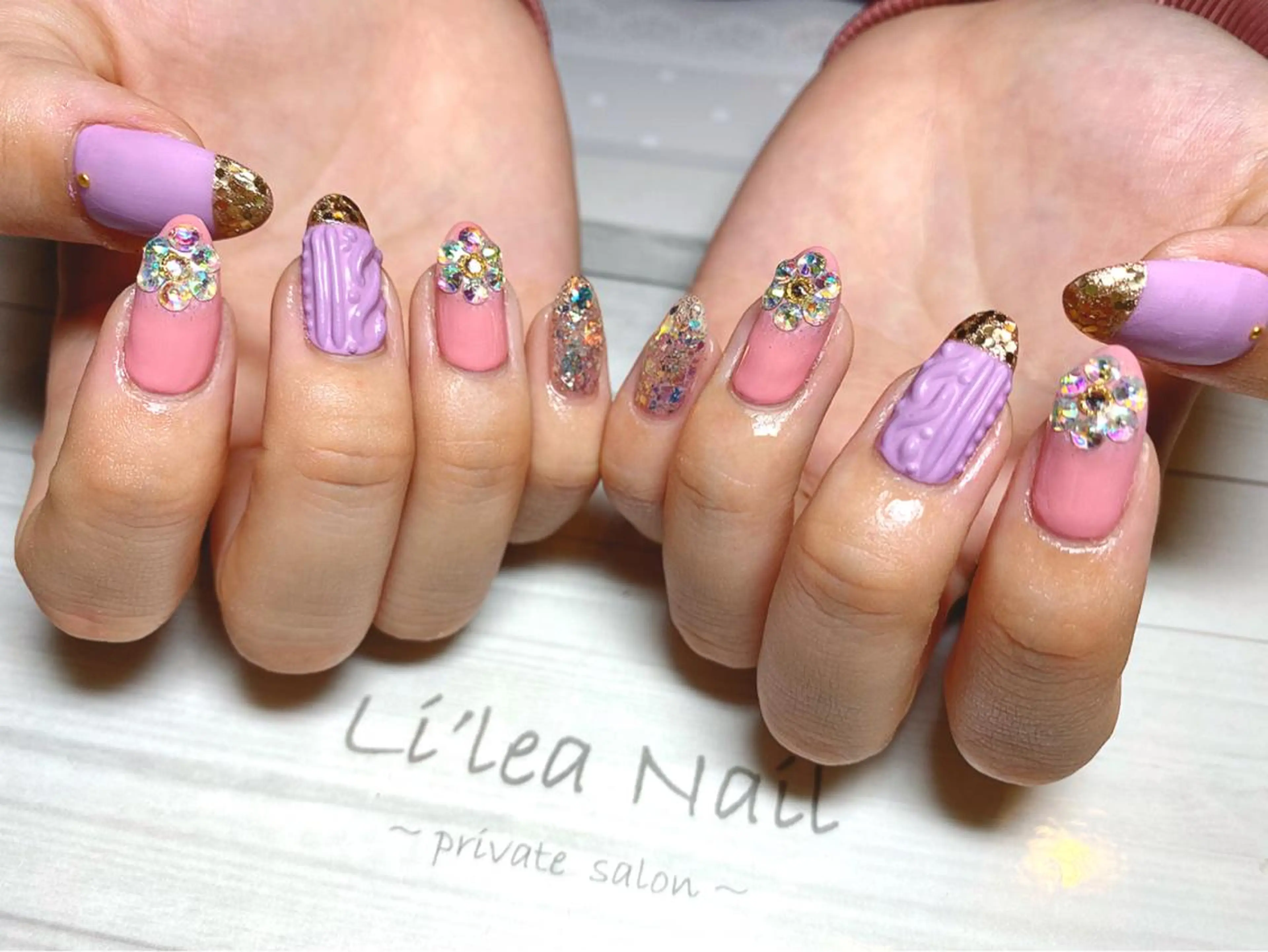ネイル Li'leaNail AINAのネイルデザイン