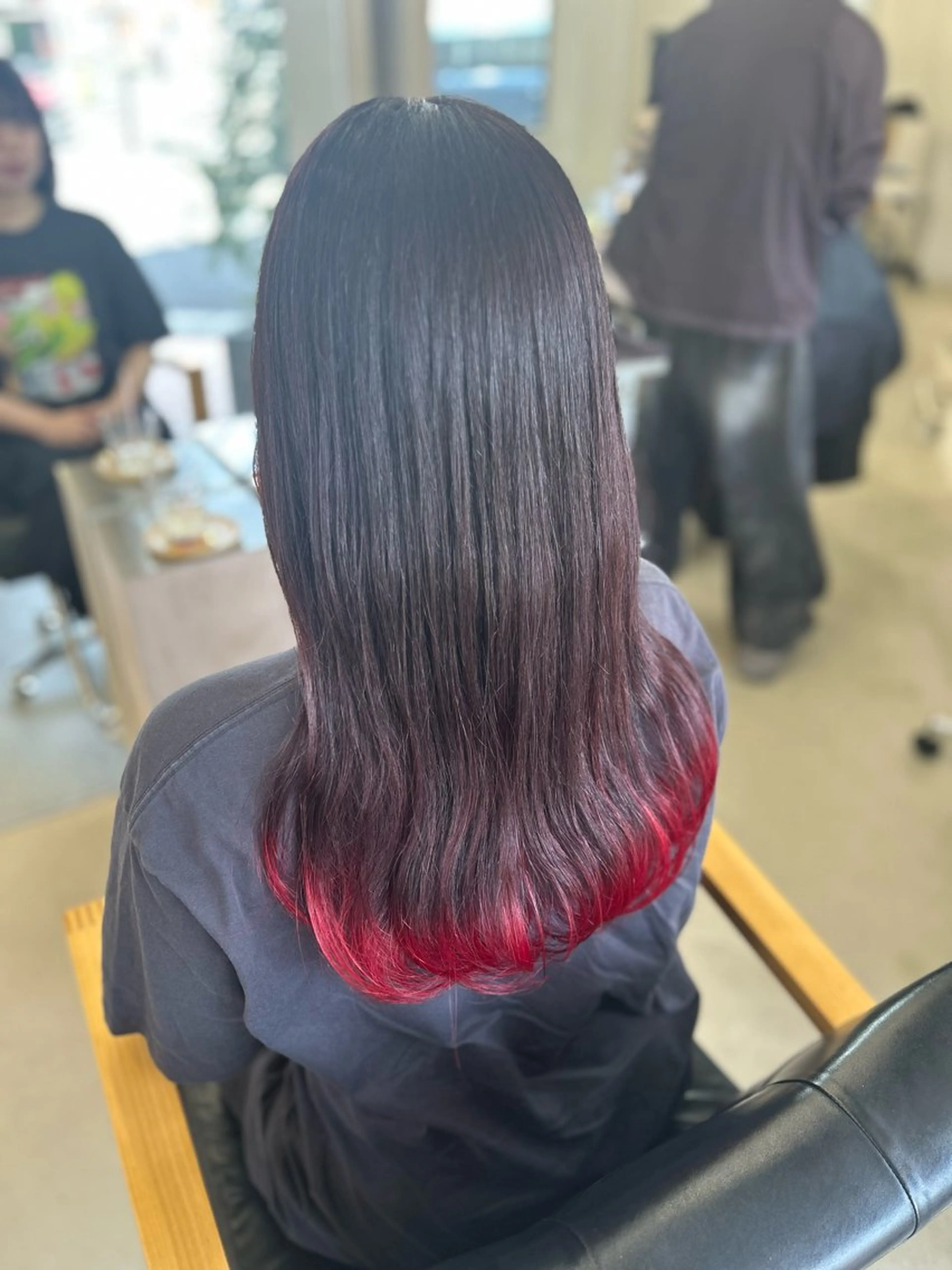 ロング カラー ボルドーカラー レッドカラー カット ヘアカラー トリートメント ヘッドスパ noa  🦋 ブリーチ/暖色のヘアスタイル