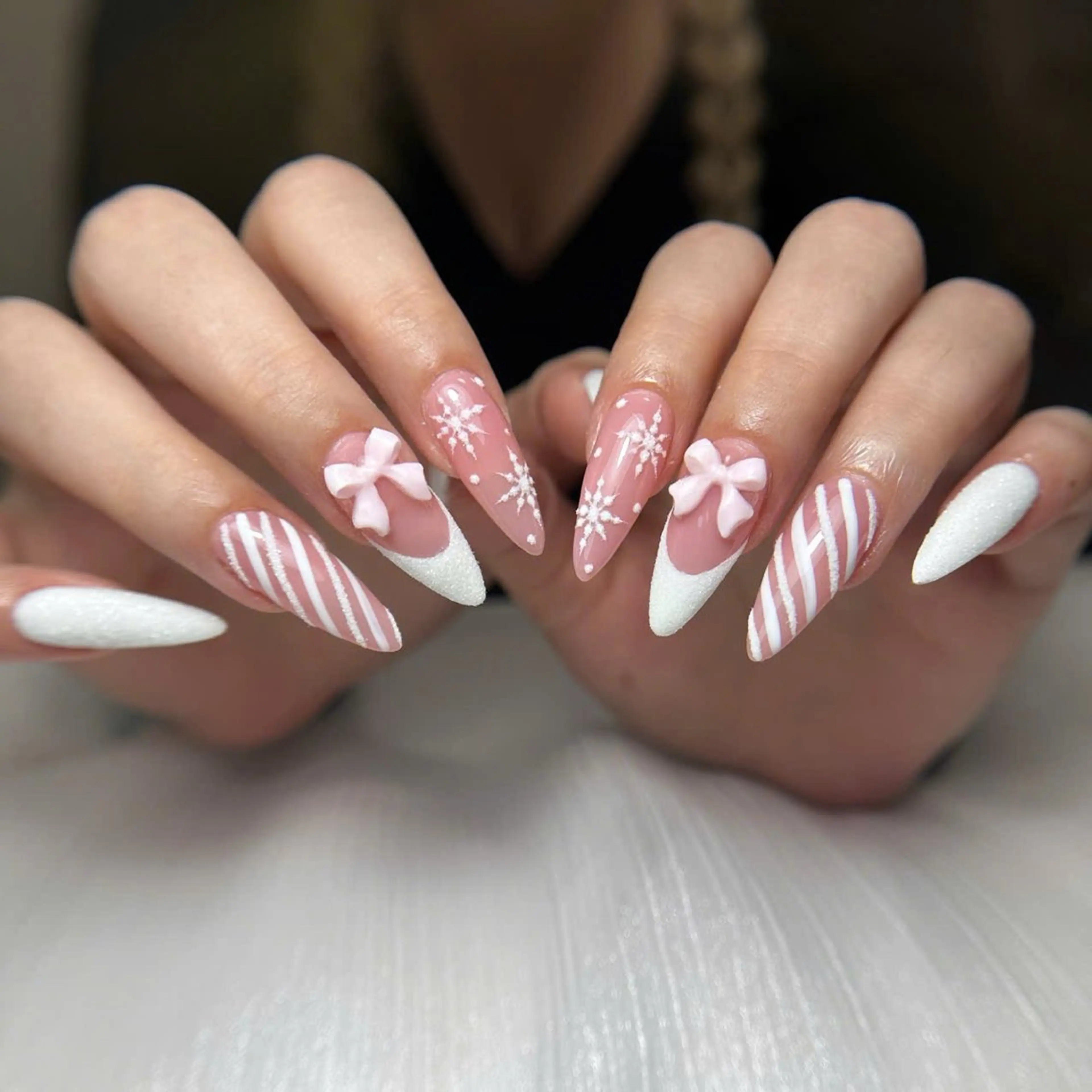 ネイル オーロラネイル 長さ出し フラッシュネイル フレンチネイル ジェルネイル Michi_Nails_Salon所属・Michi Nail Staffのネイルデザイン