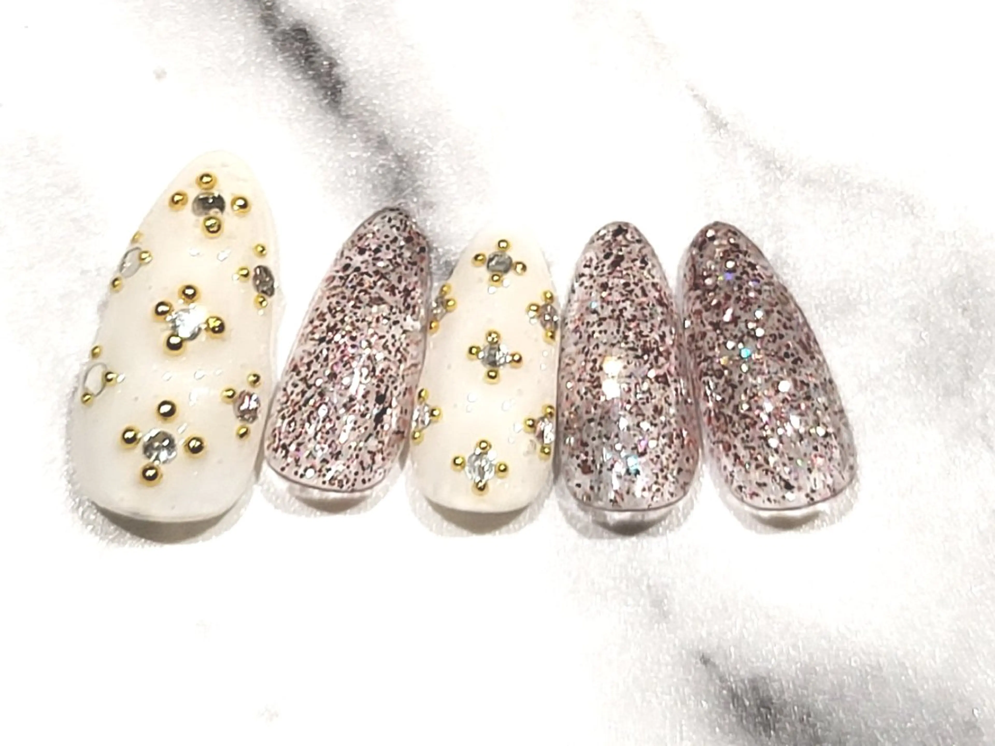 ネイル アートネイル ハンドネイル 矢野 美希のネイルデザイン