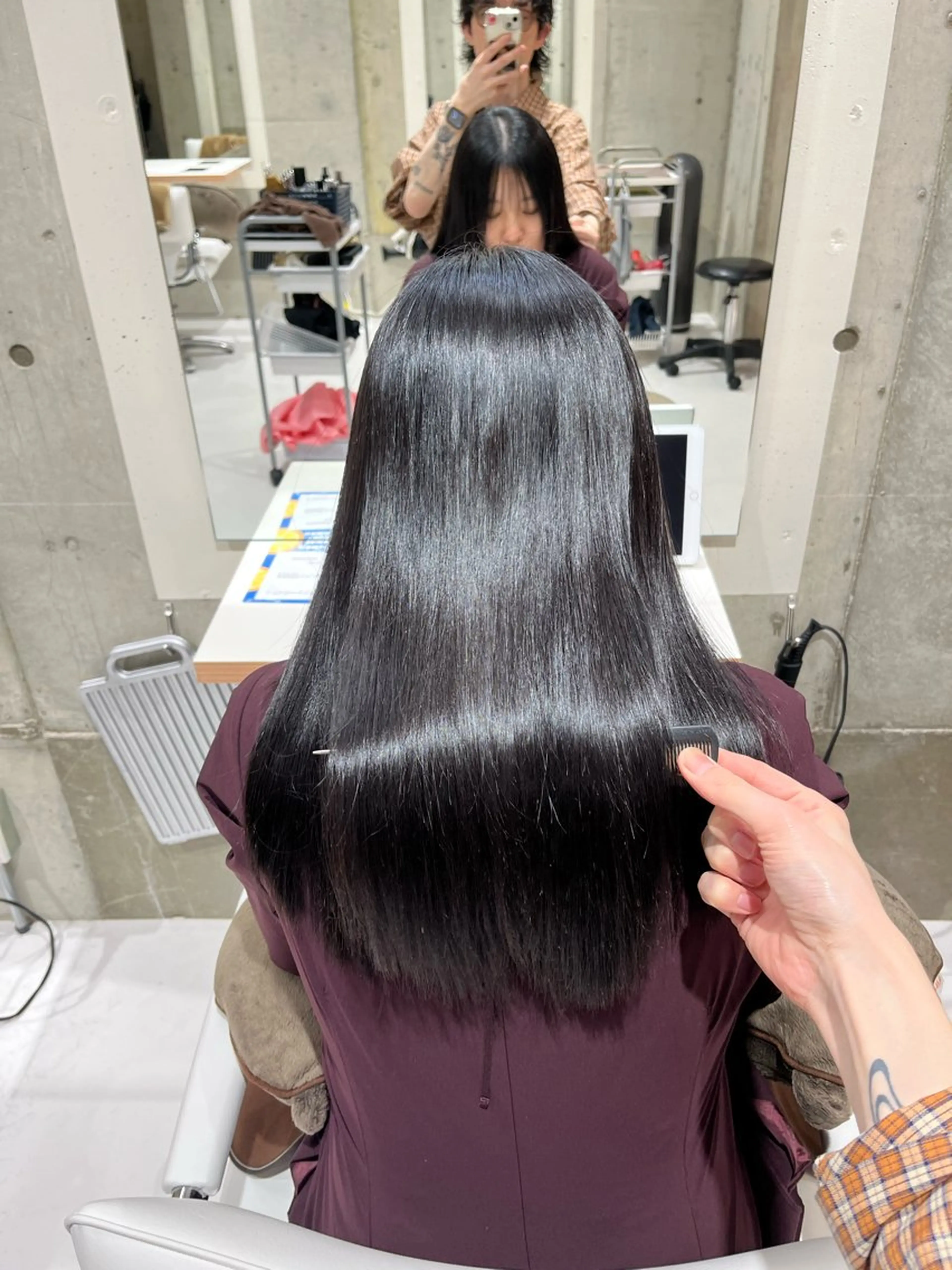 ［美容成分配合✨地毛のようなしなやかな柔らかいストレート］美髪矯正×髪質改善トリートメント+カット＋マイクロバブル付きの写真