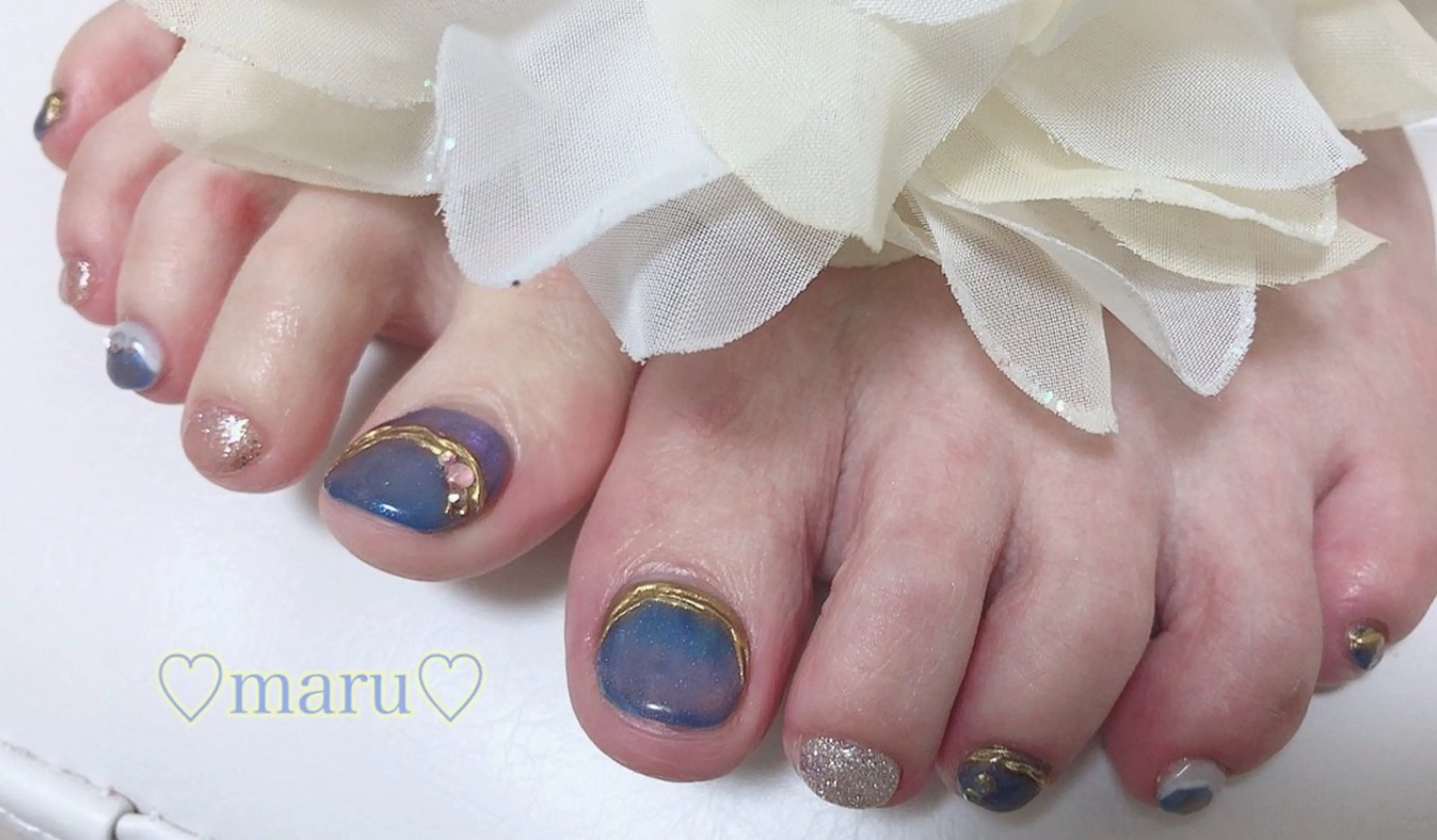 ネイル ハンドネイル フットネイル まるみ ♡のネイルデザイン