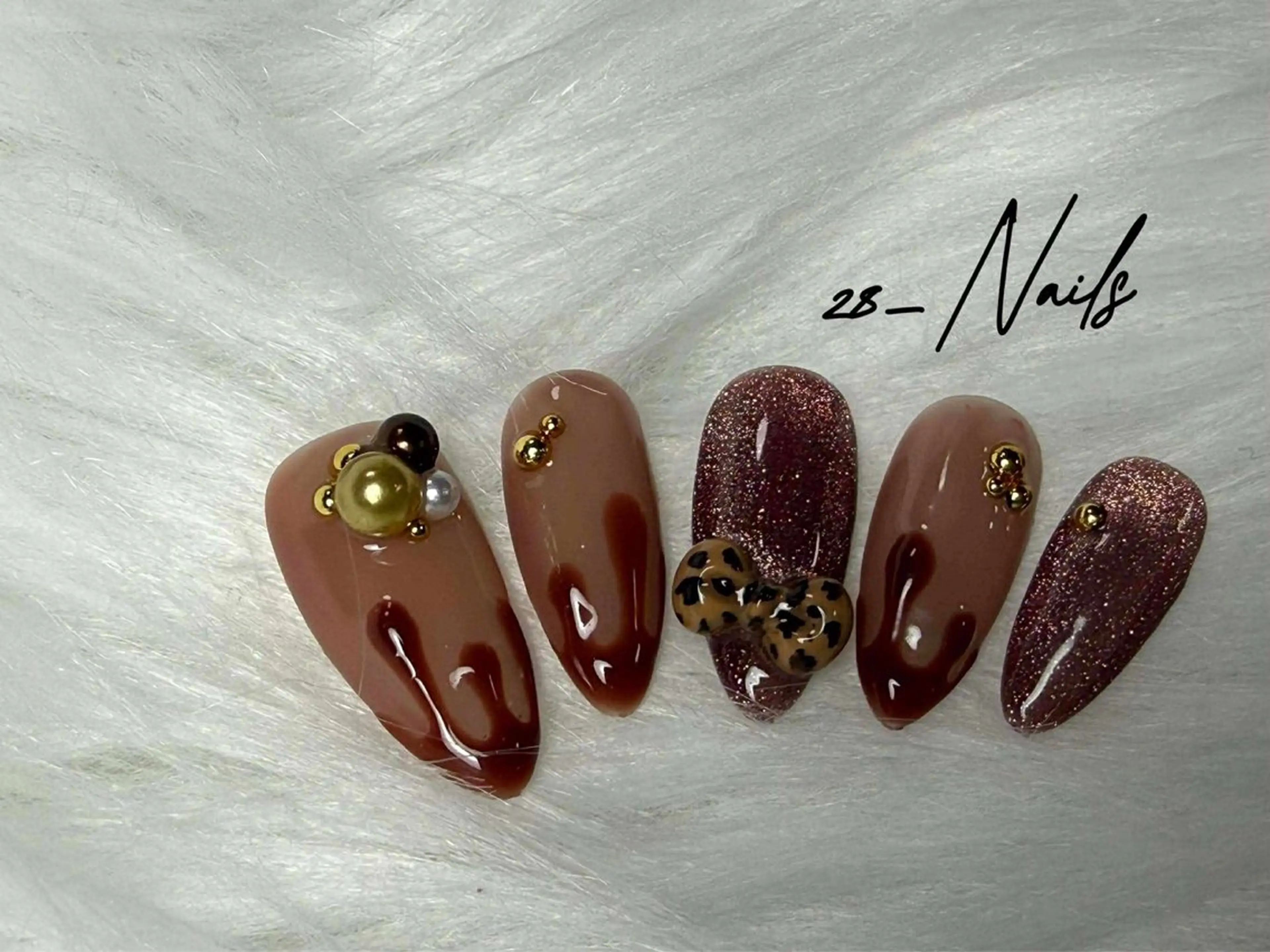 ショート ハンドネイル 28nails .thaoのネイルデザイン