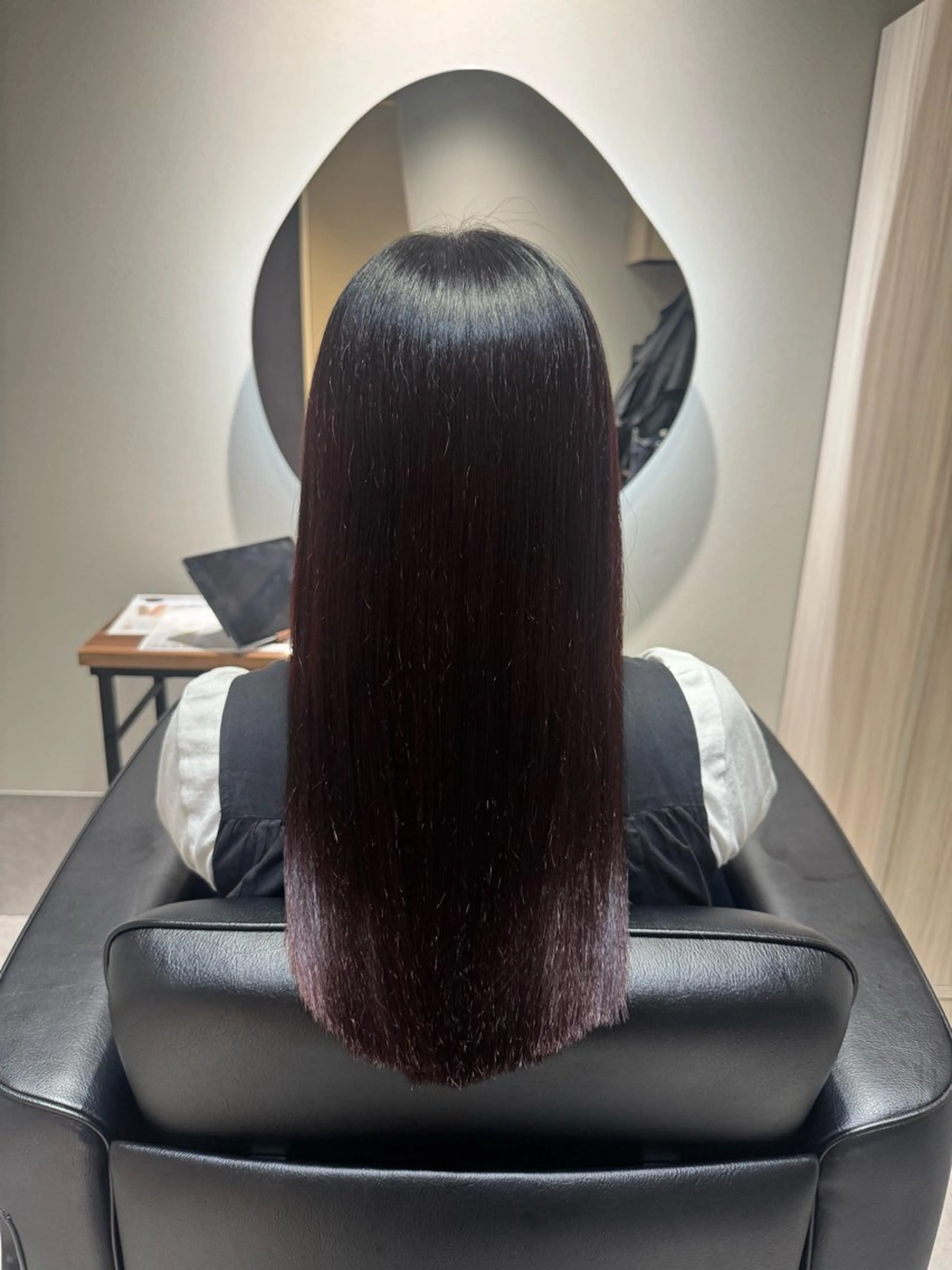 ロング カット ヘアカラー 縮毛矯正 トリートメント NAVY 橋本心 縮毛矯正のヘアスタイル