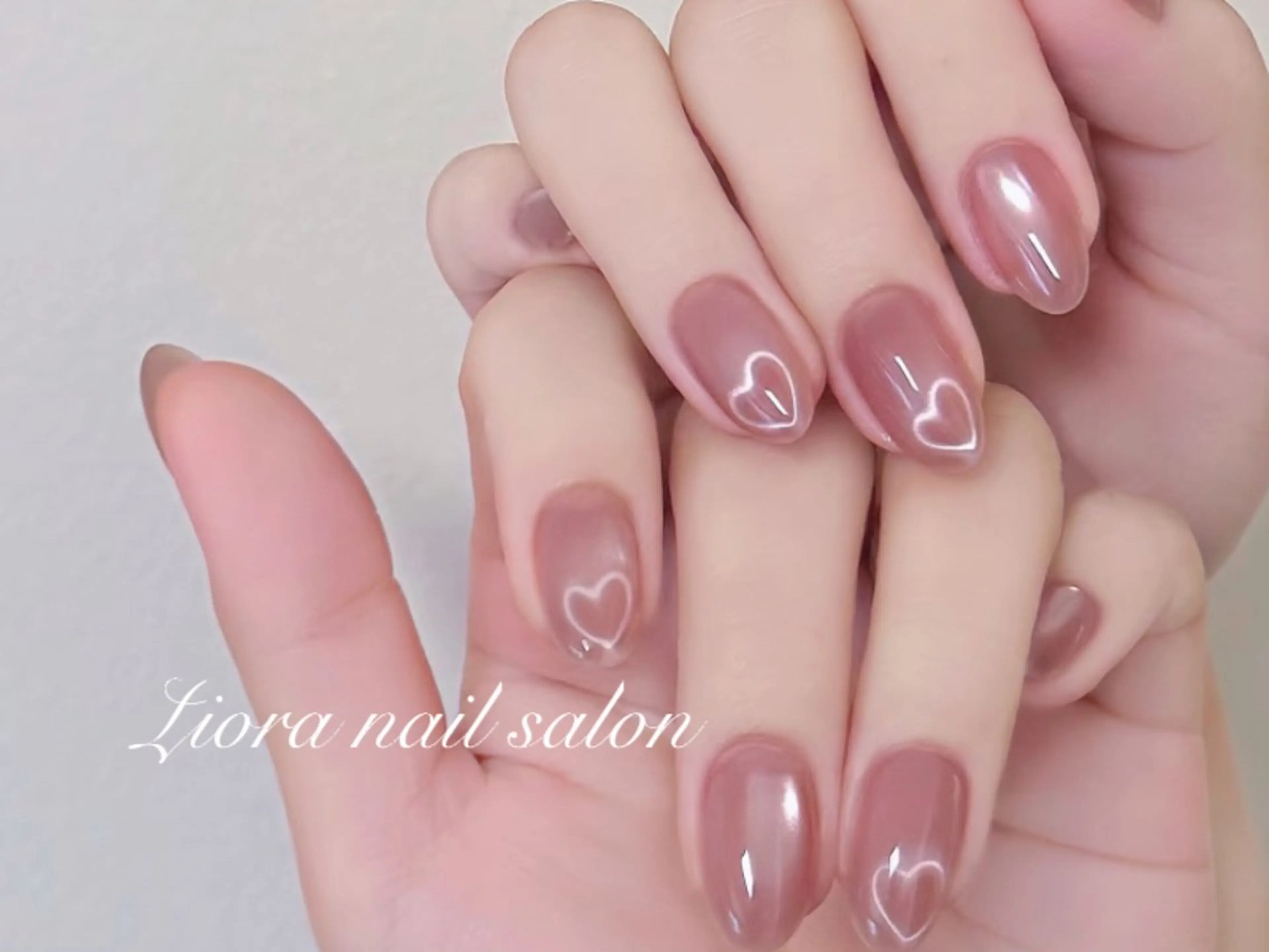 ネイル フレンチネイル ジェルネイル ガーリー グラデーション キラキラネイル ハンドネイル Liora nail 1のネイルデザイン