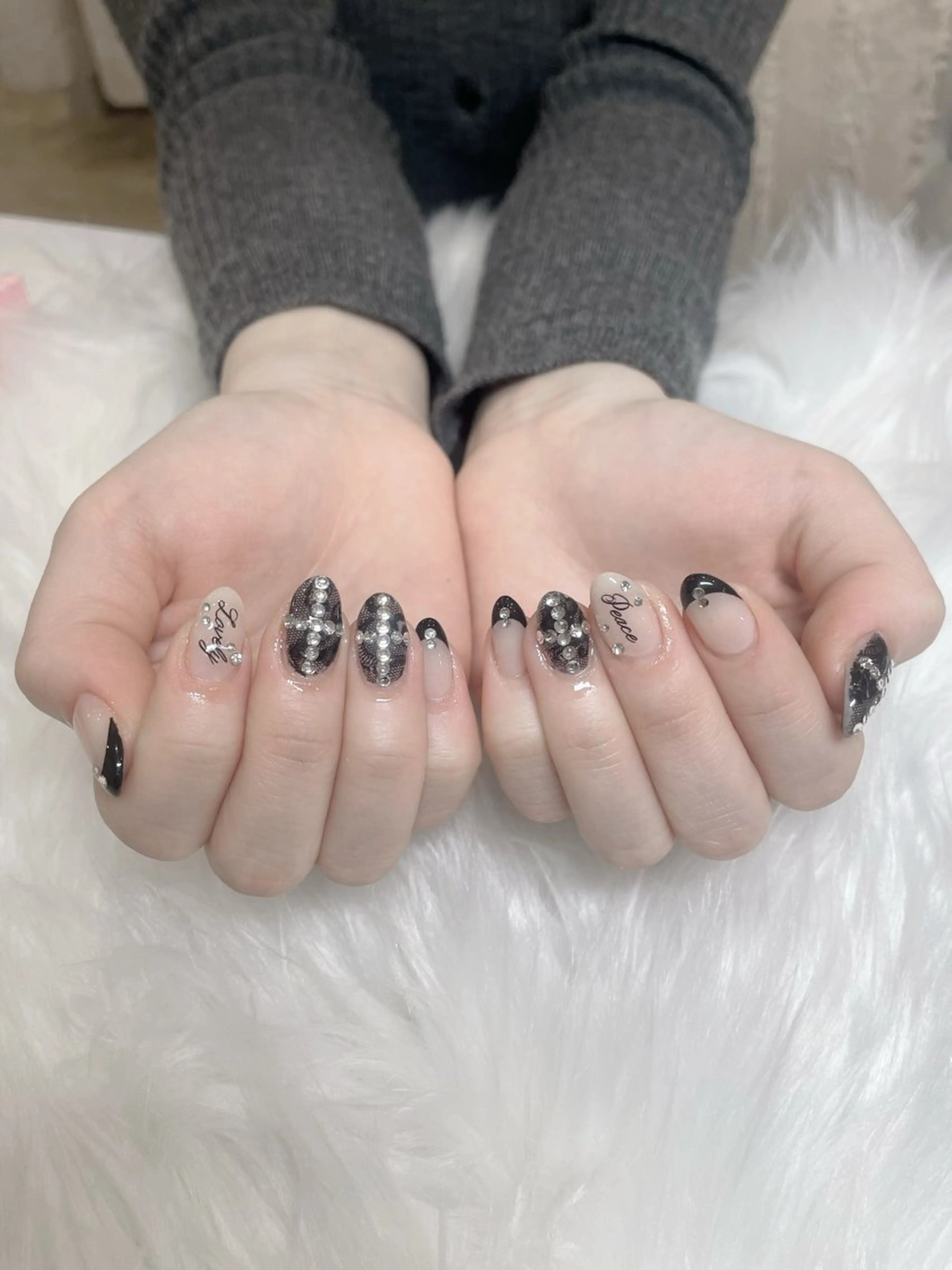 ネイル pourtoi立川 miharuのネイルデザイン