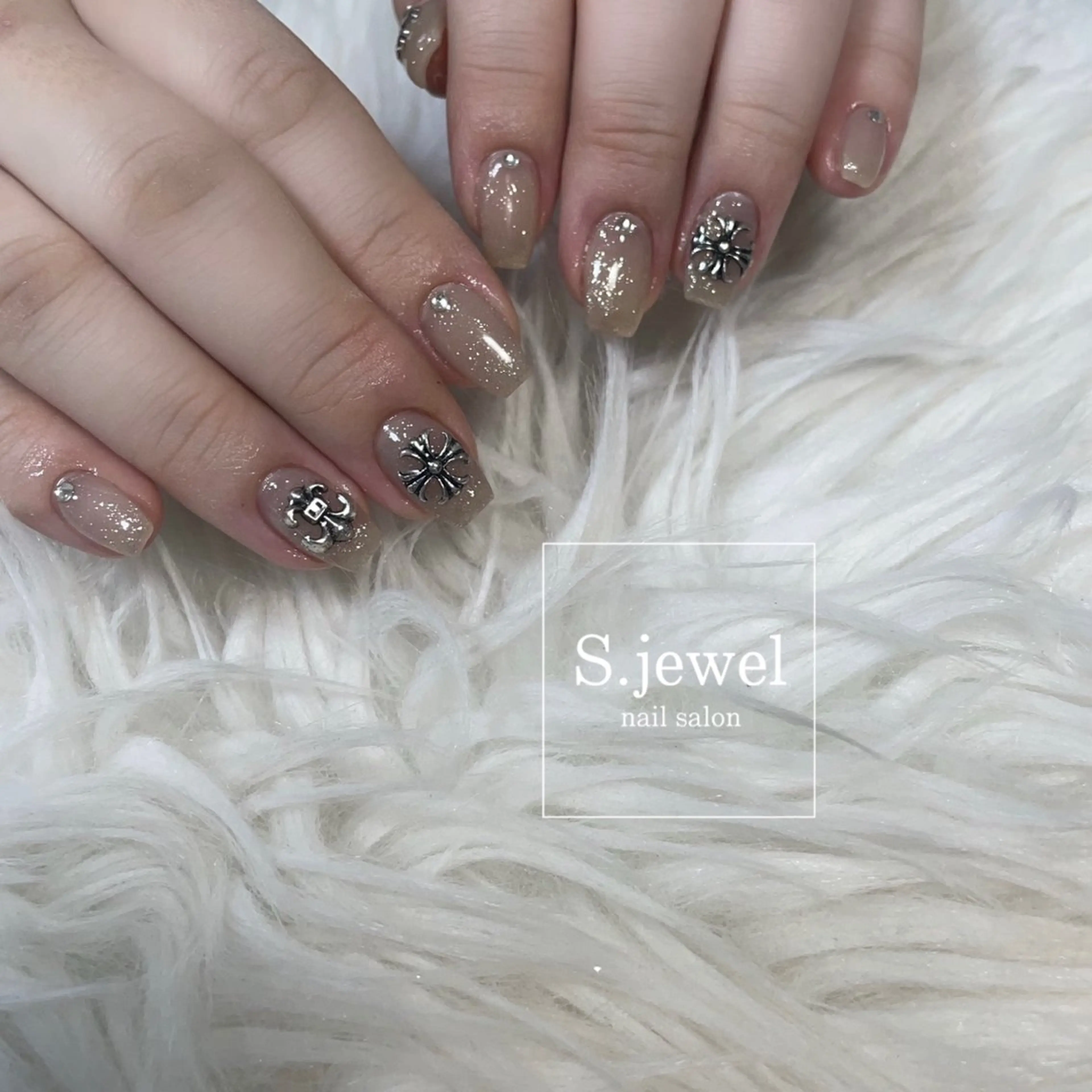 ネイル S♡JEWEL所属・S. JEWELのネイルデザイン