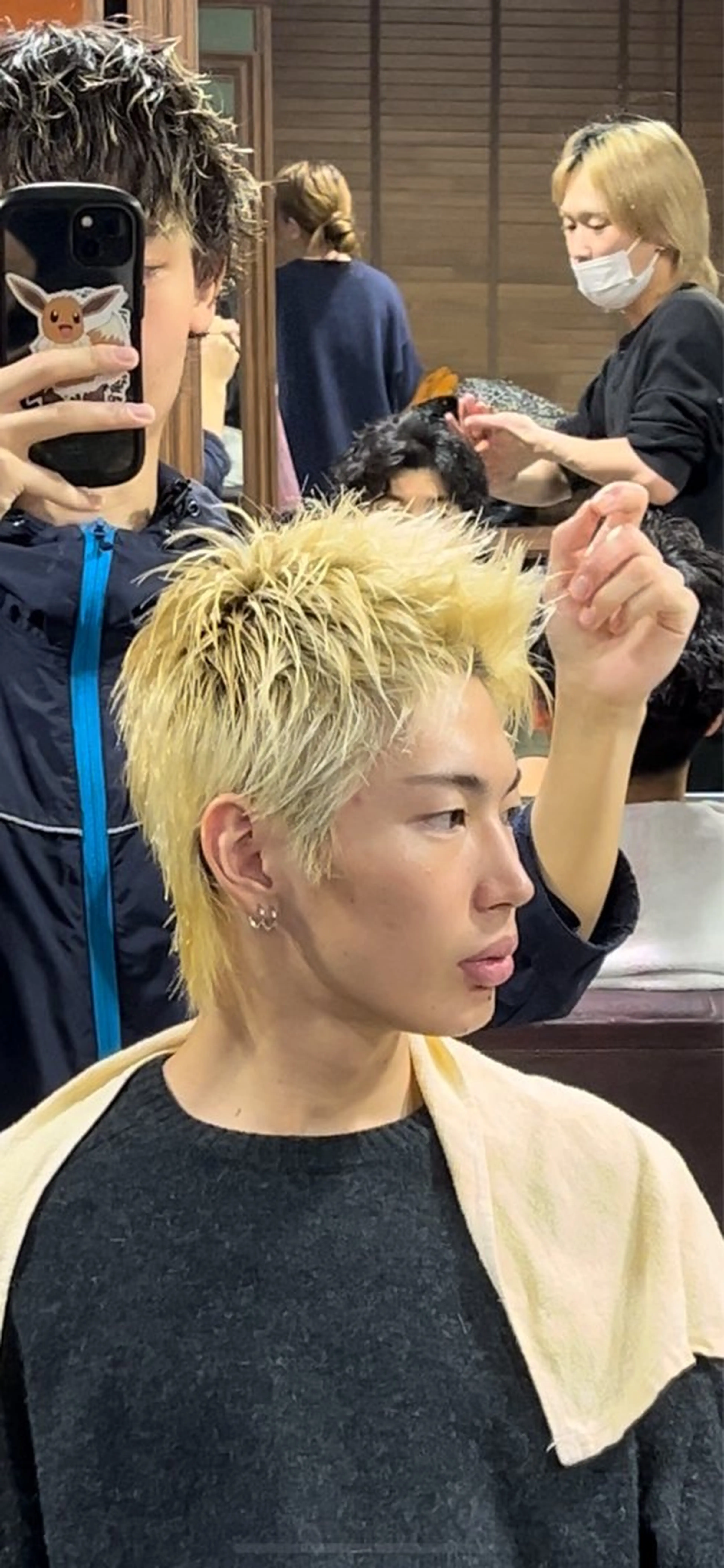 ショート カラー パーマ メンズ メンズハイトーン スパイキーショート メンズウルフカット ハイトーンカラー ショートヘア growth天神店所属・TENSEI @デビューしましたのヘアスタイル