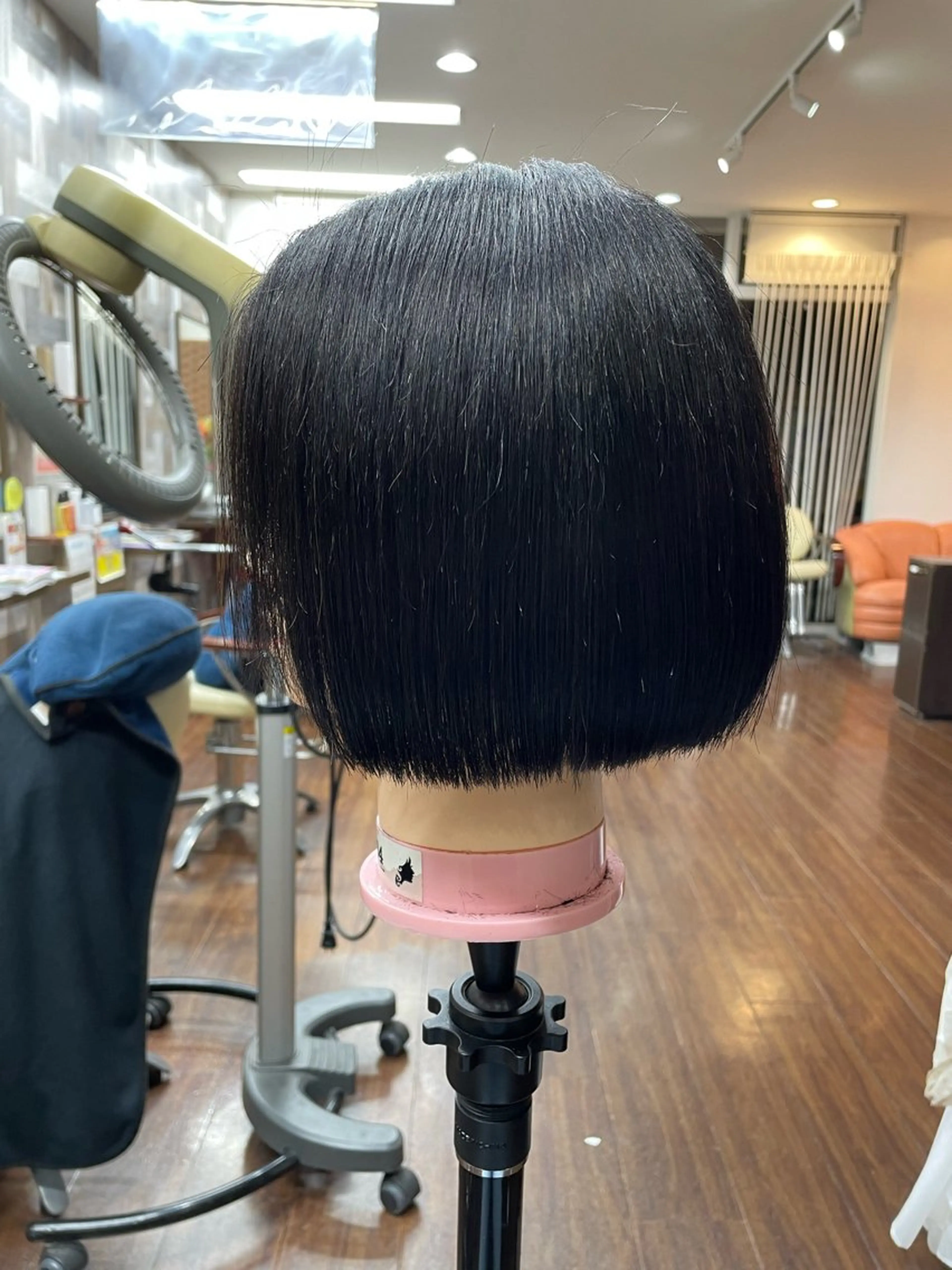 ショート 前下がりボブ ボブ Hair Peace所属・戎 歩のヘアスタイル