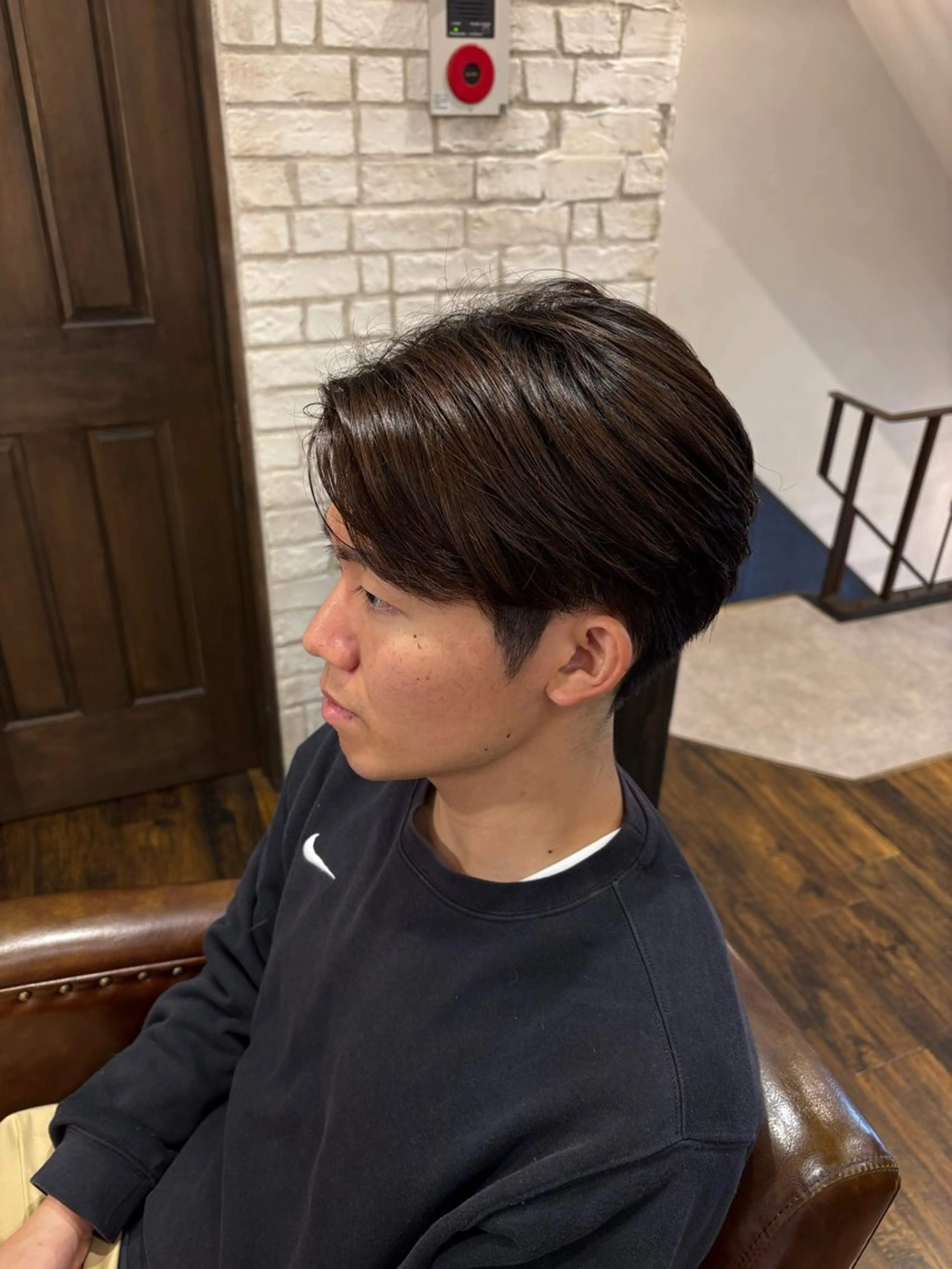 メンズ noa 似合わせ︰ 透明感︰韓国風のヘアスタイル