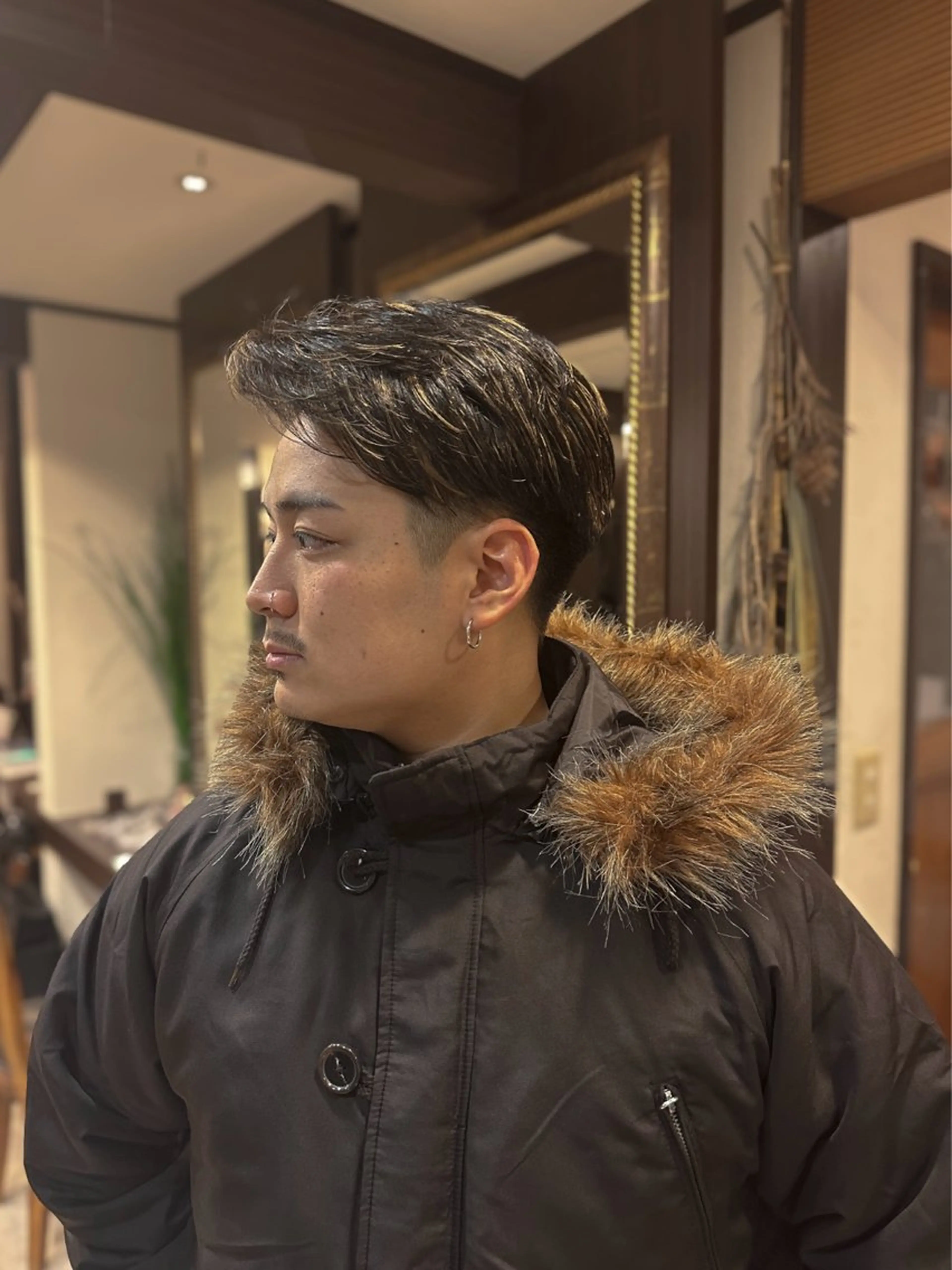 カラー メンズ 梅津 桜子のヘアスタイル