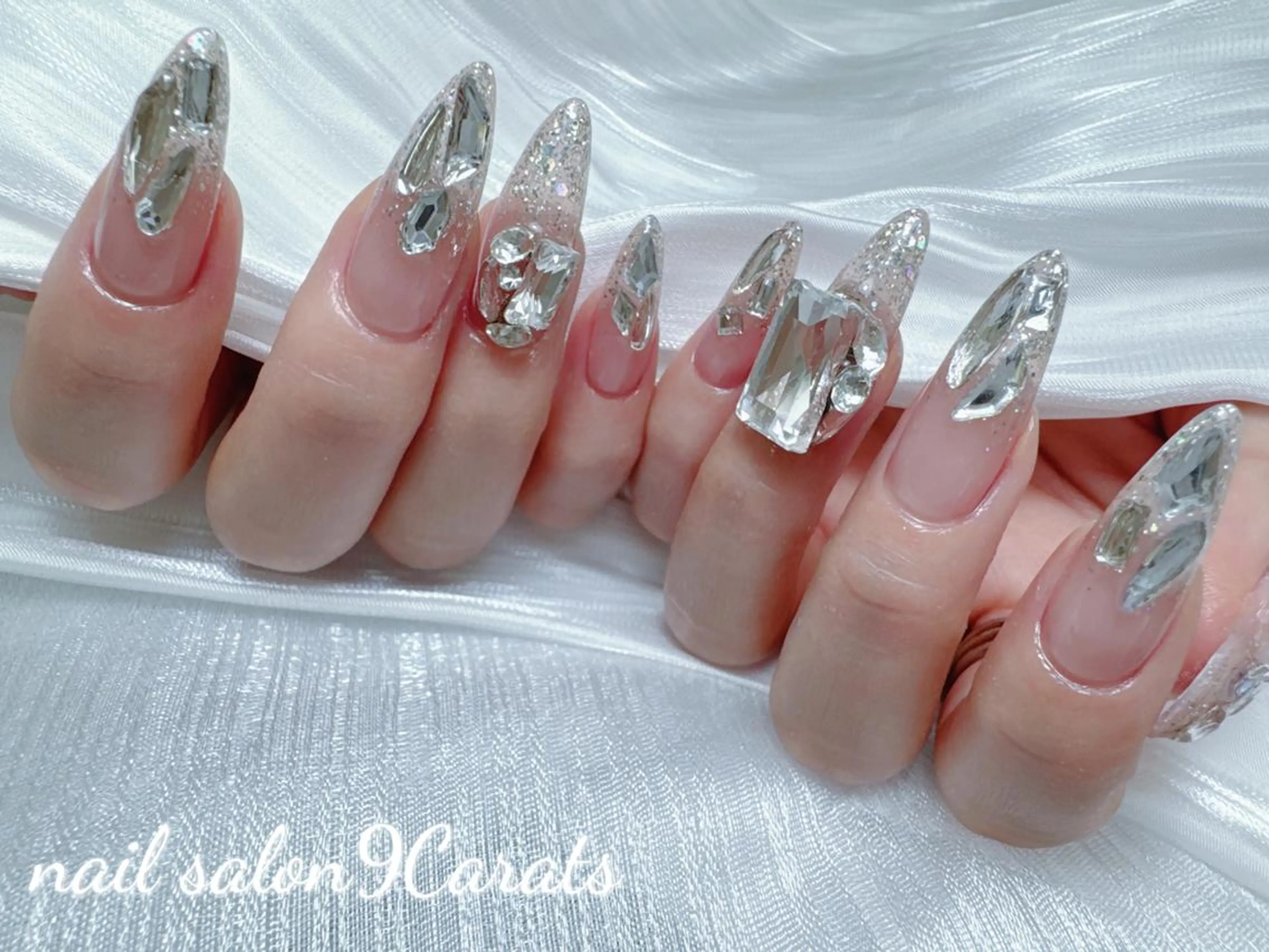 ネイル ネイルサロン 9Carats神田のネイルデザイン