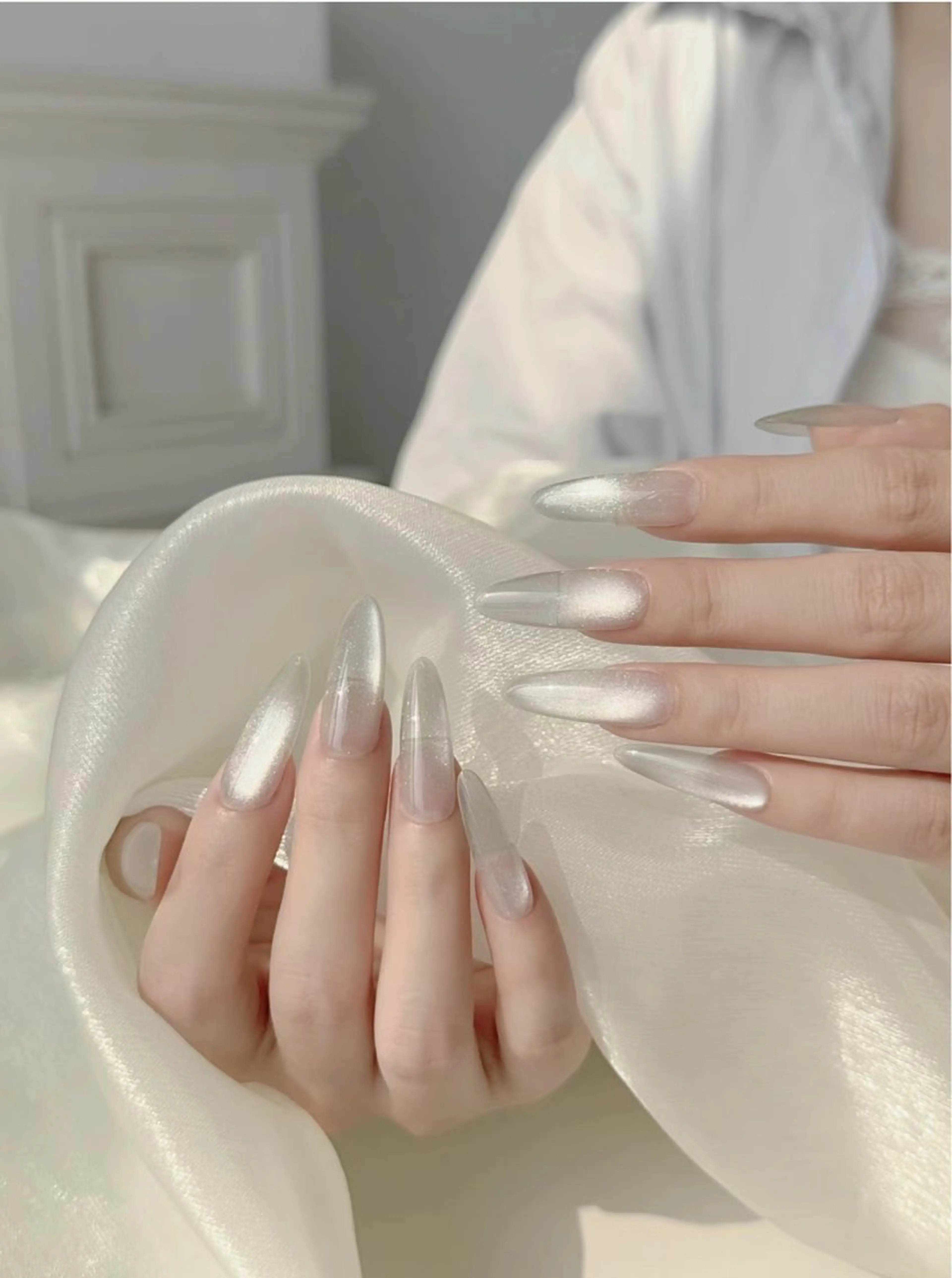 チップ長さだしマグネットネイル/💎パーツ2個プレゼントの写真