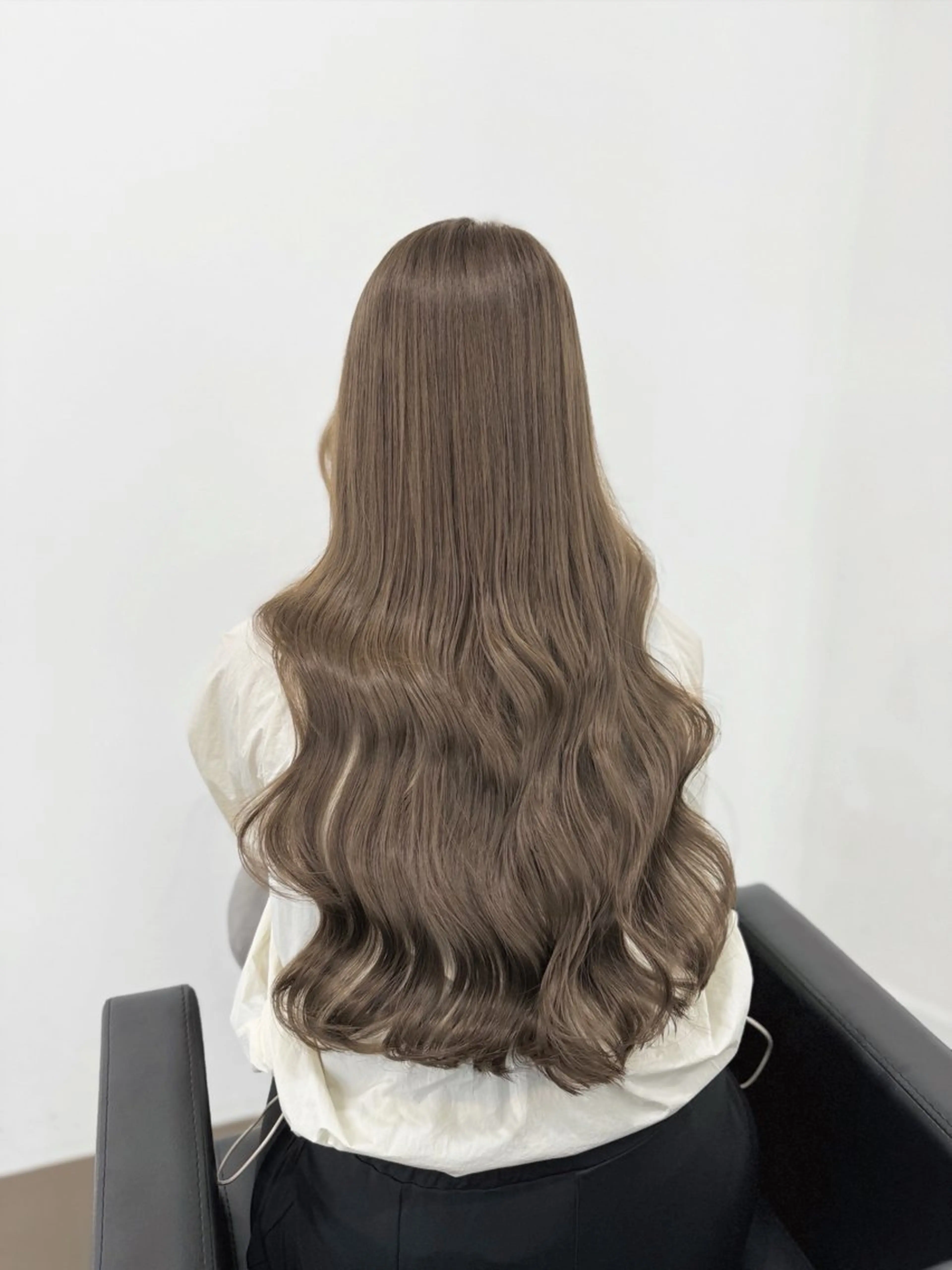 ロング ボブ くびれヘア 髪質改善 韓国風ヘア レイヤーカット 【ioe岡本】🐶 向井歩のヘアスタイル