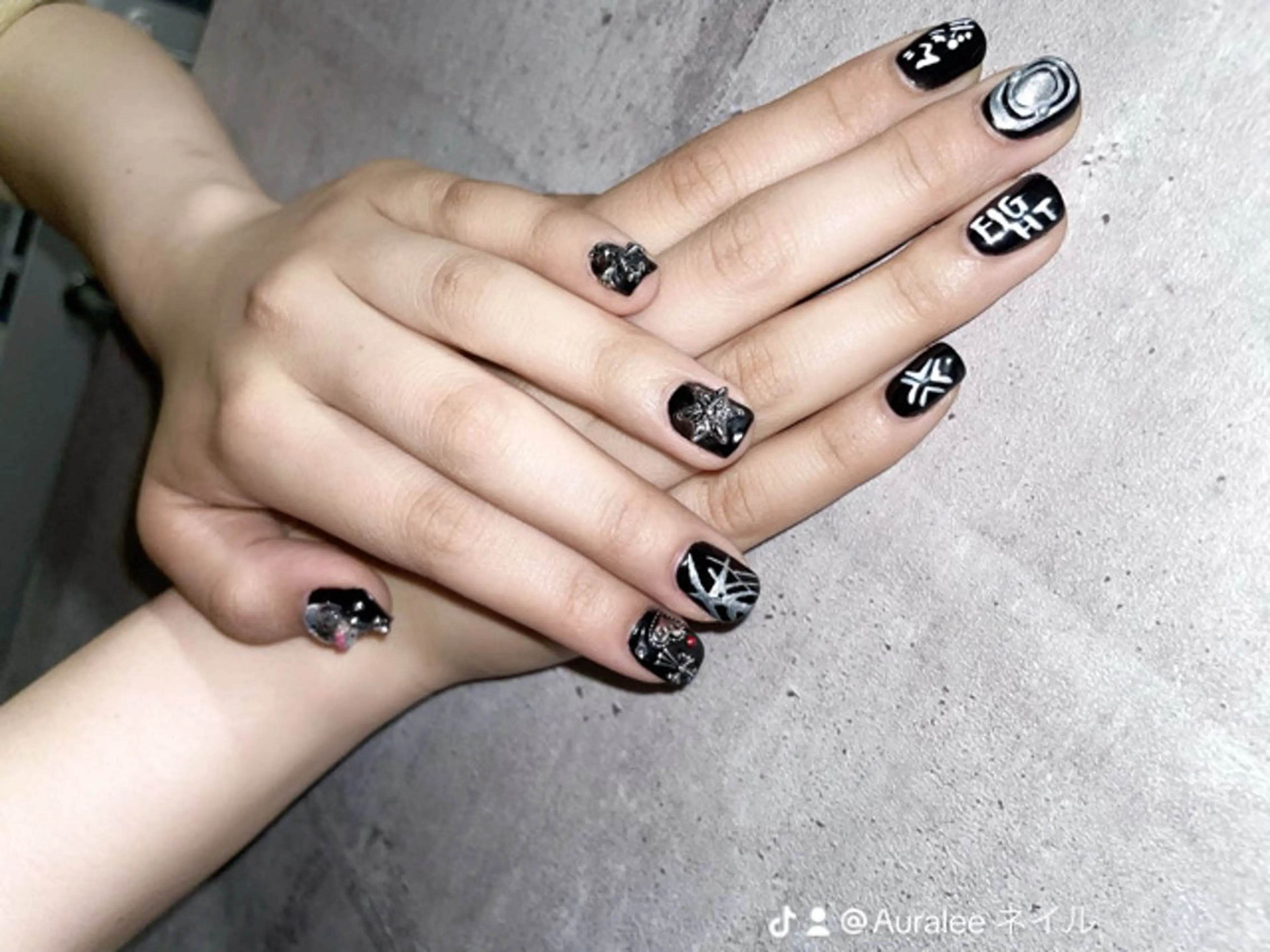 ネイル Auralee所属・💎lilica ネイリスト💅🏽のネイルデザイン