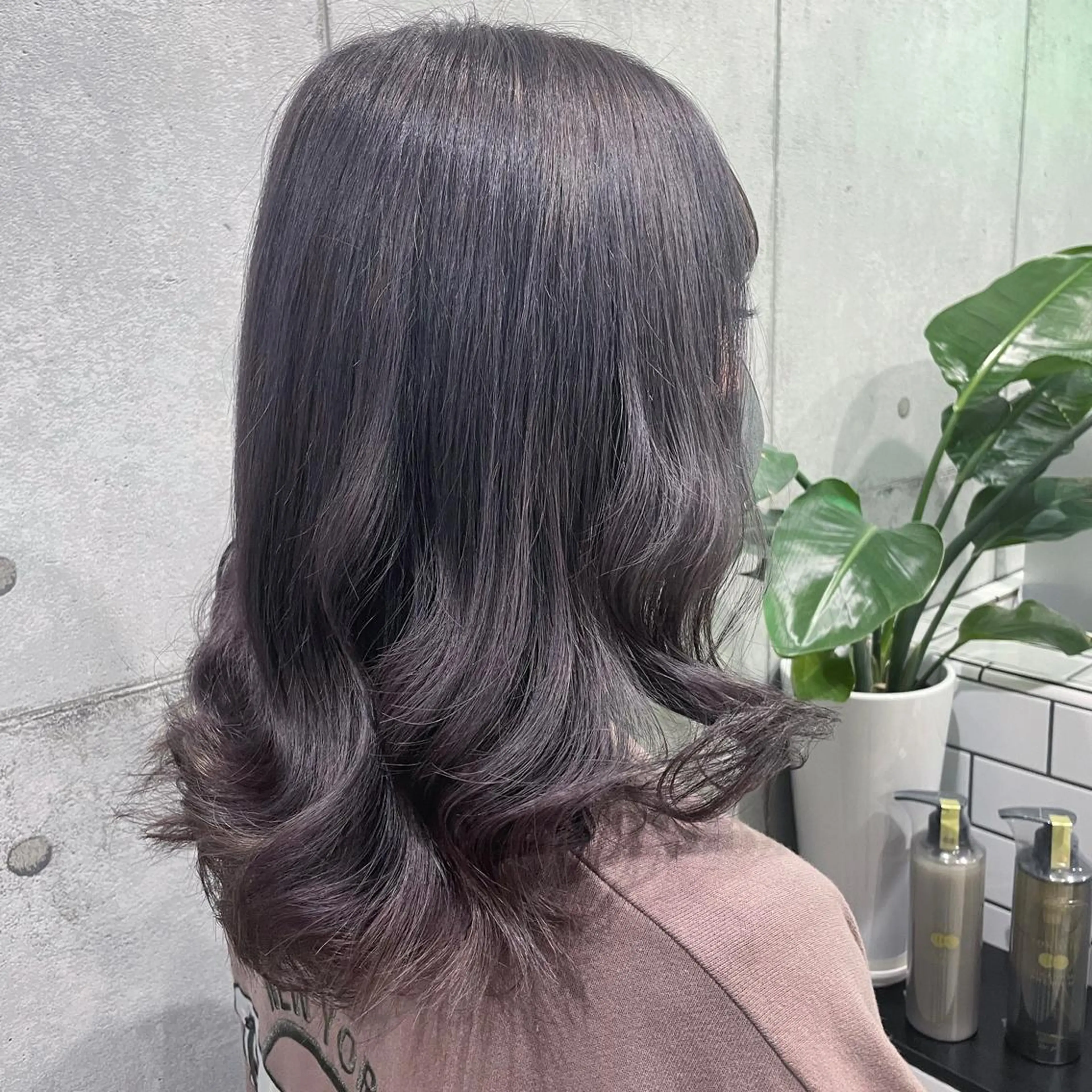 カラー シルバー バイオレットカラー カット ヘアカラー トリートメント オオカワユウキ 🎀newi池袋のヘアスタイル