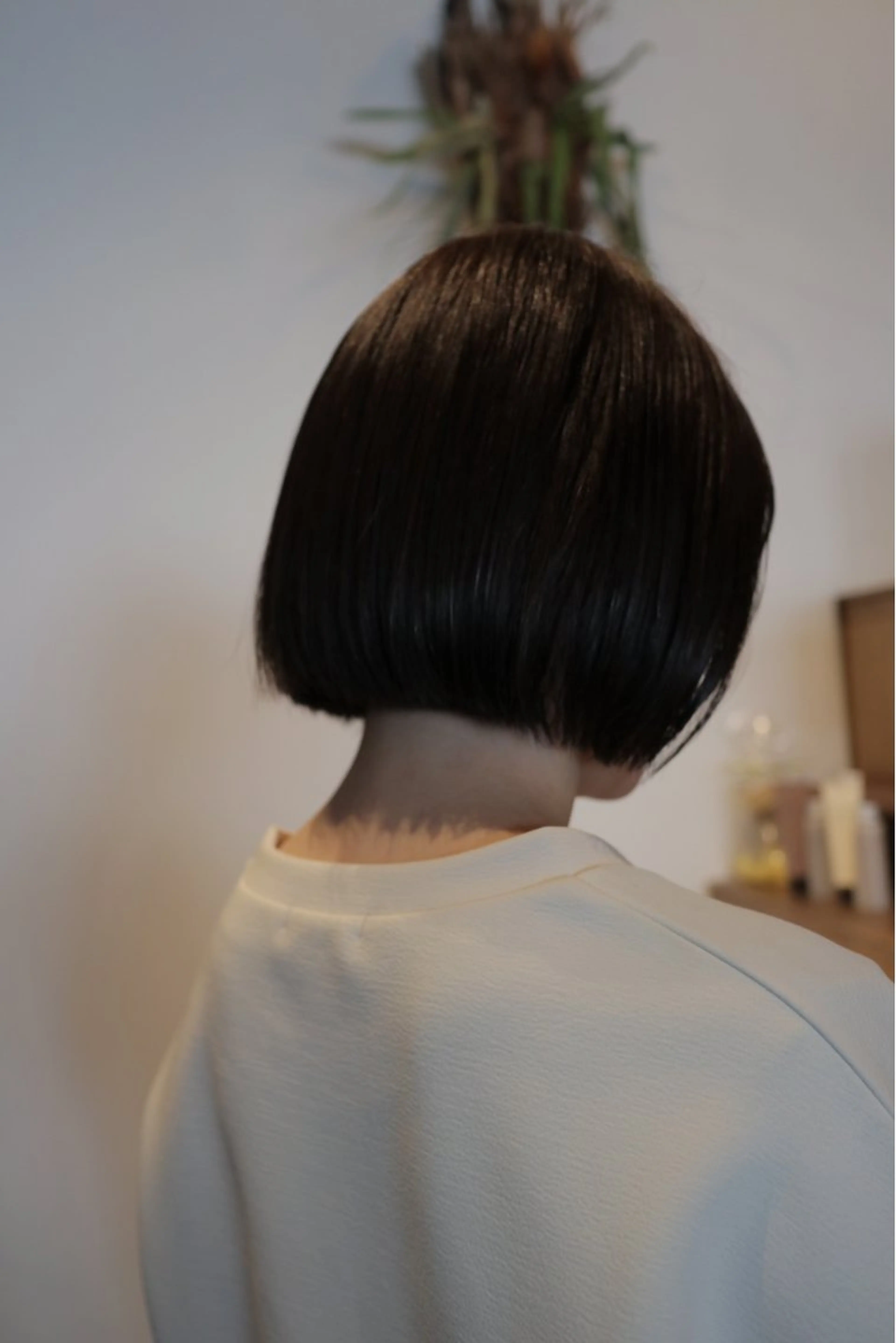 ショート ウシロダ メグミのヘアスタイル