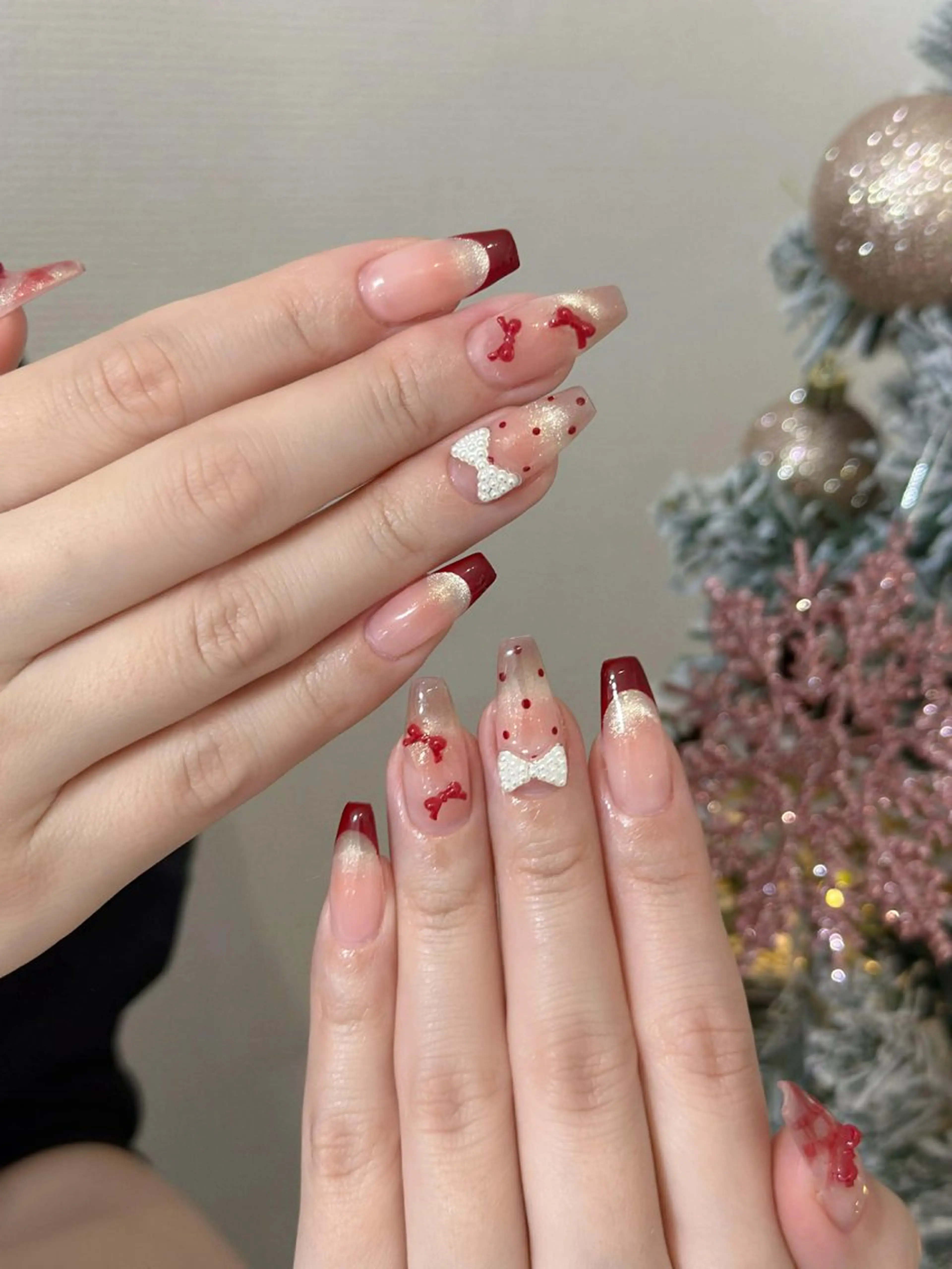 ネイル オーロラネイル ボルドー ブラウン 氷ネイル・うるうるネイル キラキラネイル ハンドネイル Julli NailStudioのネイルデザイン