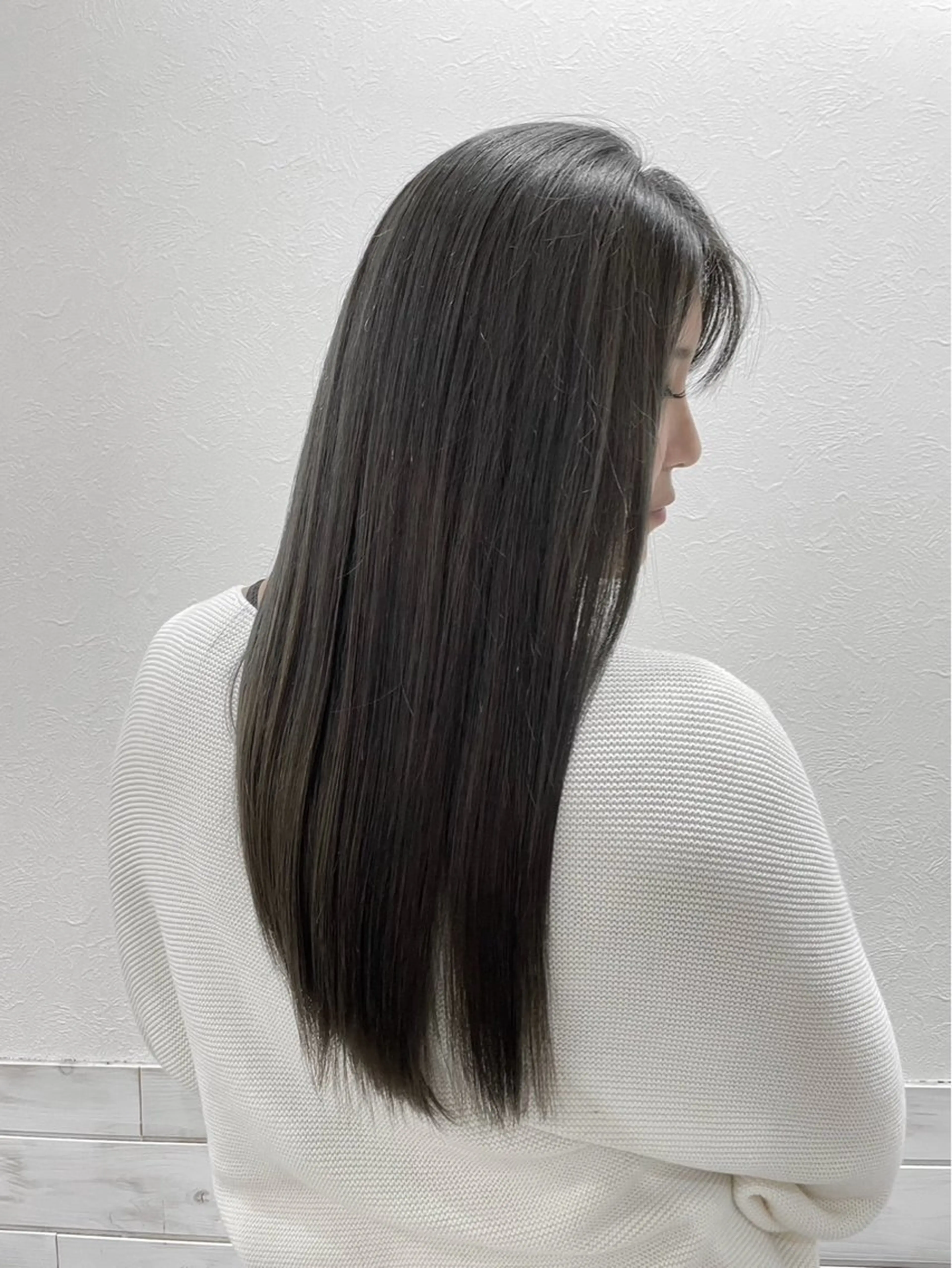 ロング 縮毛矯正 LABO.所属・LABO. 門屋和香那のヘアスタイル