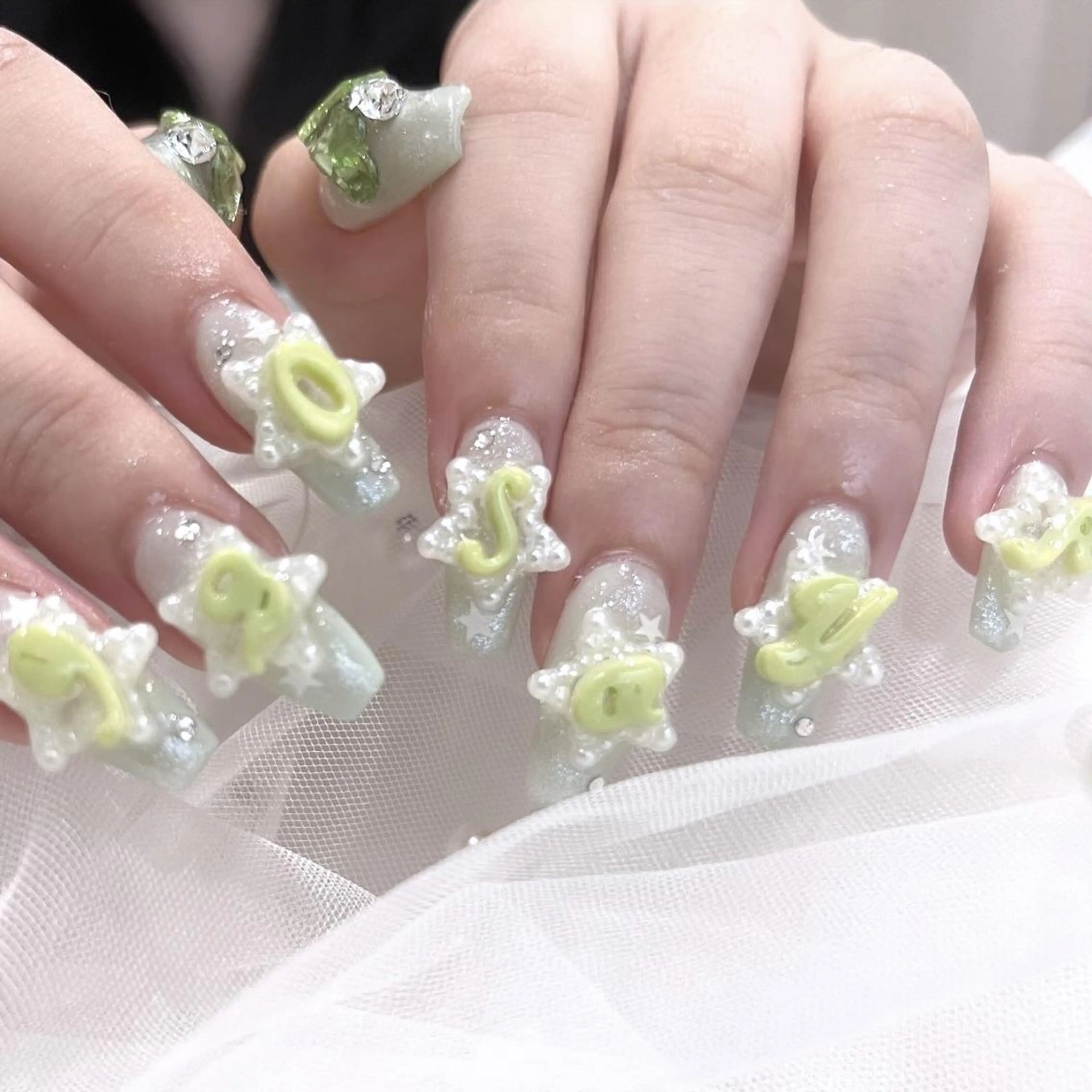 ネイル ハンドネイル 🍓fein.表参道 ANNEX店🧁🪽のマツエク・マツパデザイン