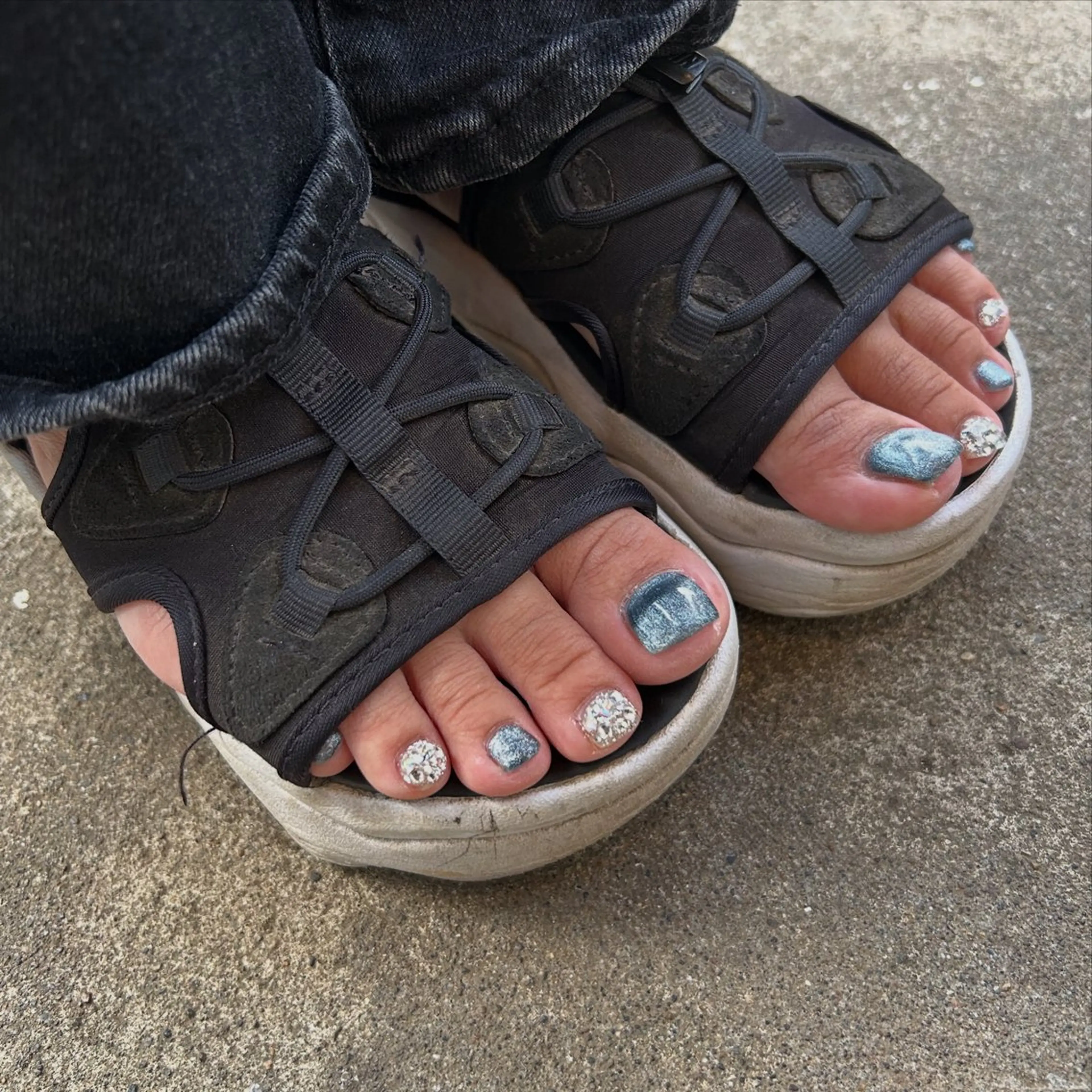 ネイル 須藤 紗彩の眉毛・アイブロウイメージ