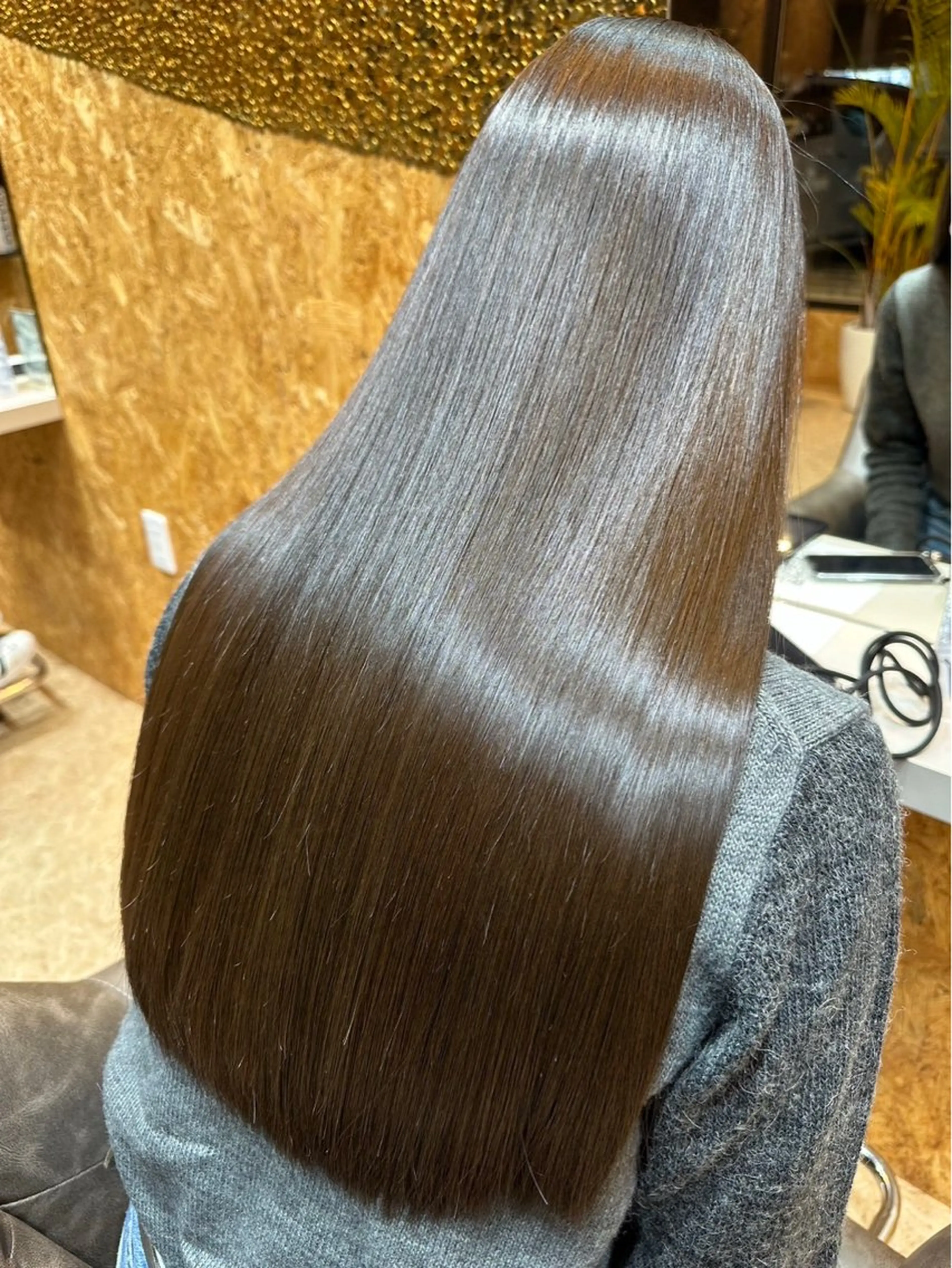 🫧2月鹿児島中央駅店モデル募集🫧［絹髪］［髪質整形］超高濃度水素ケアストレート+トリートメントの写真