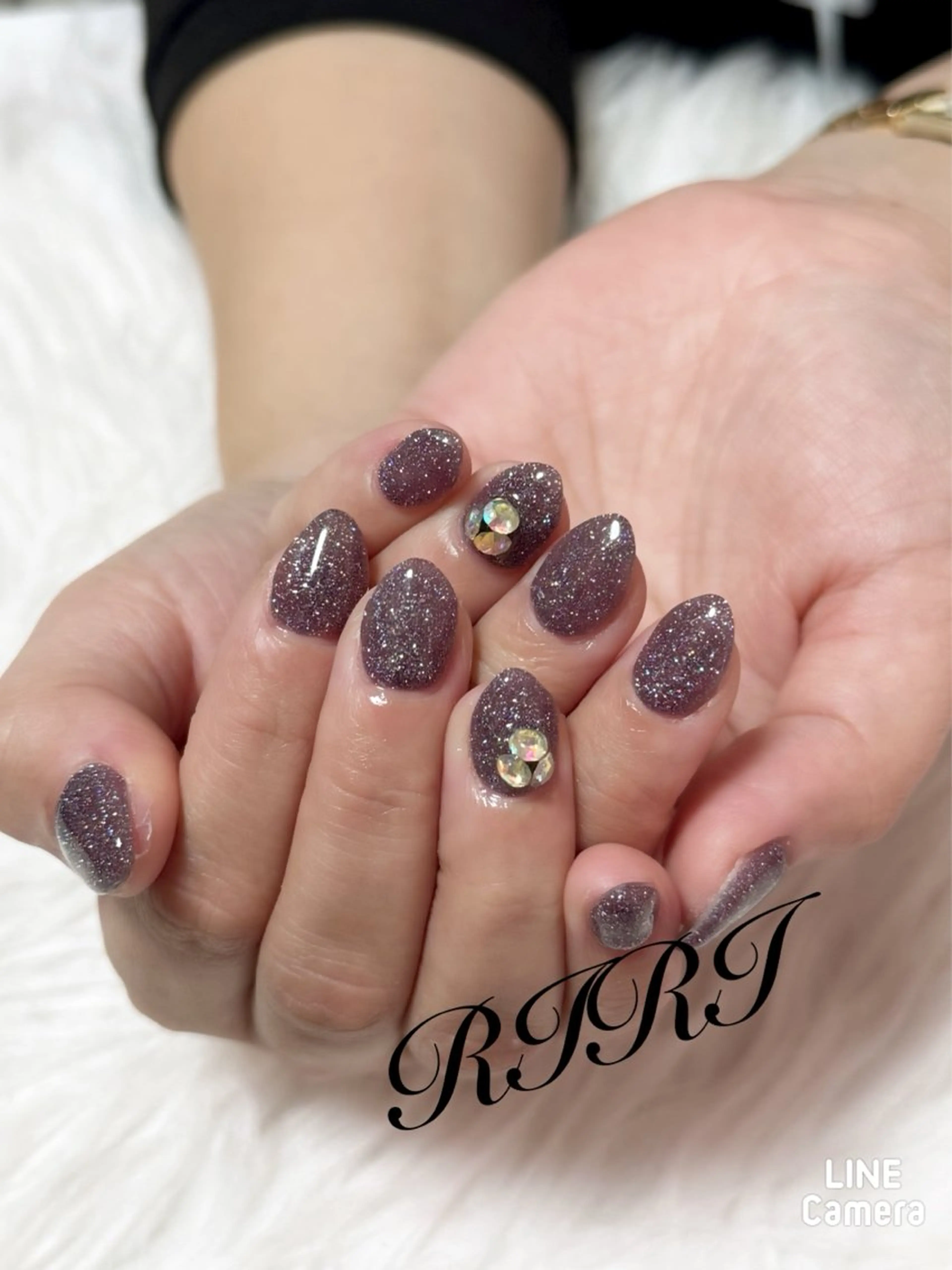 ネイル フラッシュネイル ジェルネイル キラキラネイル マグネットネイル ショートネイル ハンドネイル riri オーナーのネイルデザイン