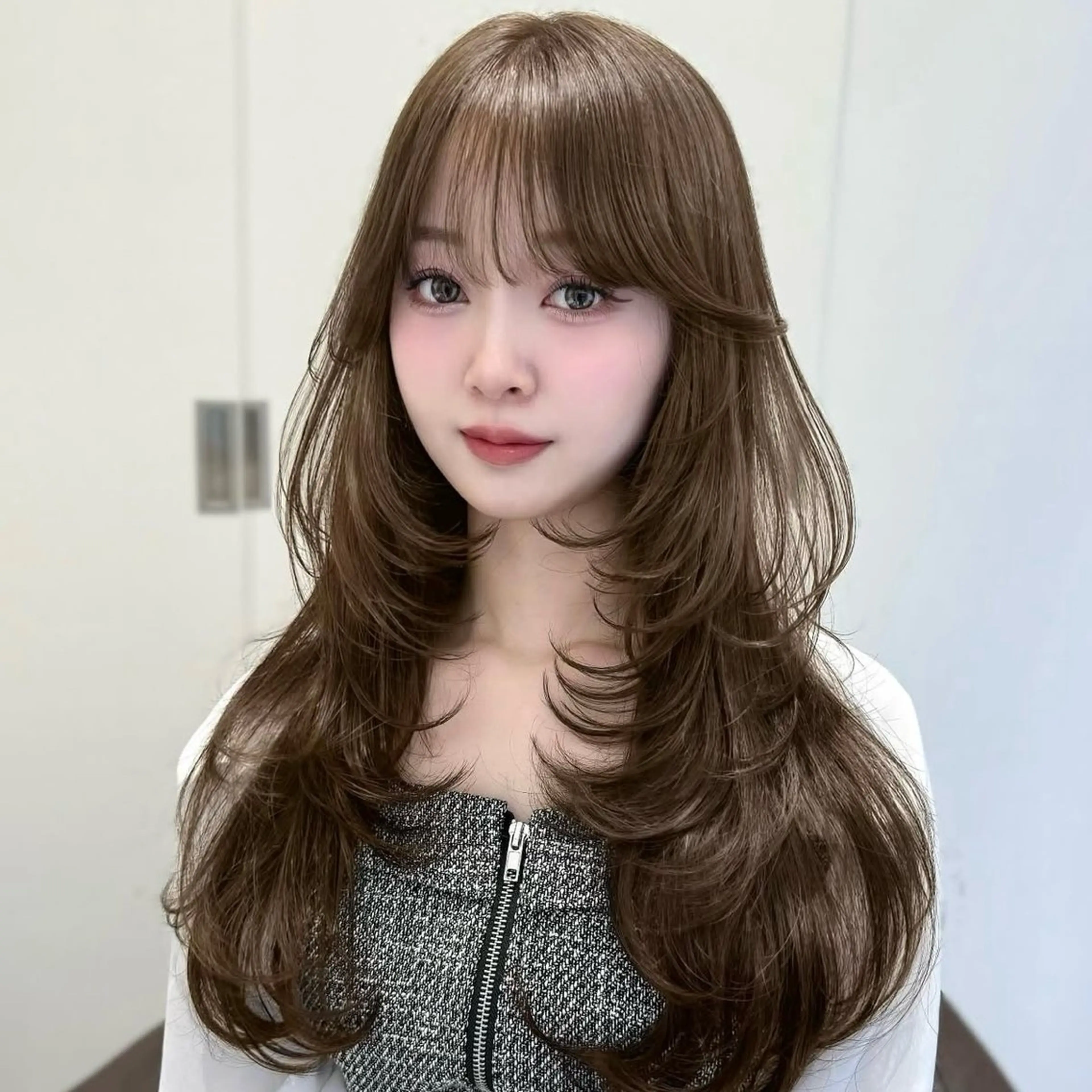 ロング カラー ベージュカラー ブリーチ ケアカラー 透明感カラー ブリーチなしカラー モテ韓国ヘア/ レイヤー🤍RIKAのヘアスタイル