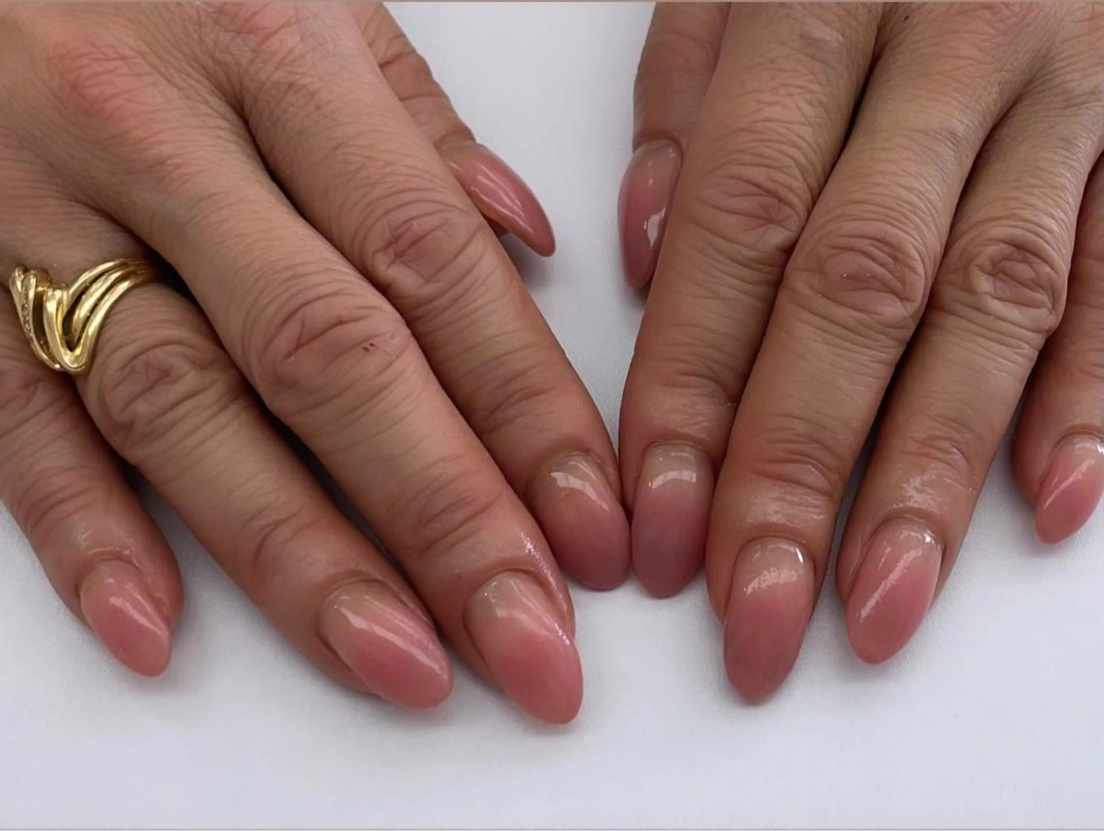 ネイル ami eye&nail所属・小林 亜美のマツエク・マツパデザイン