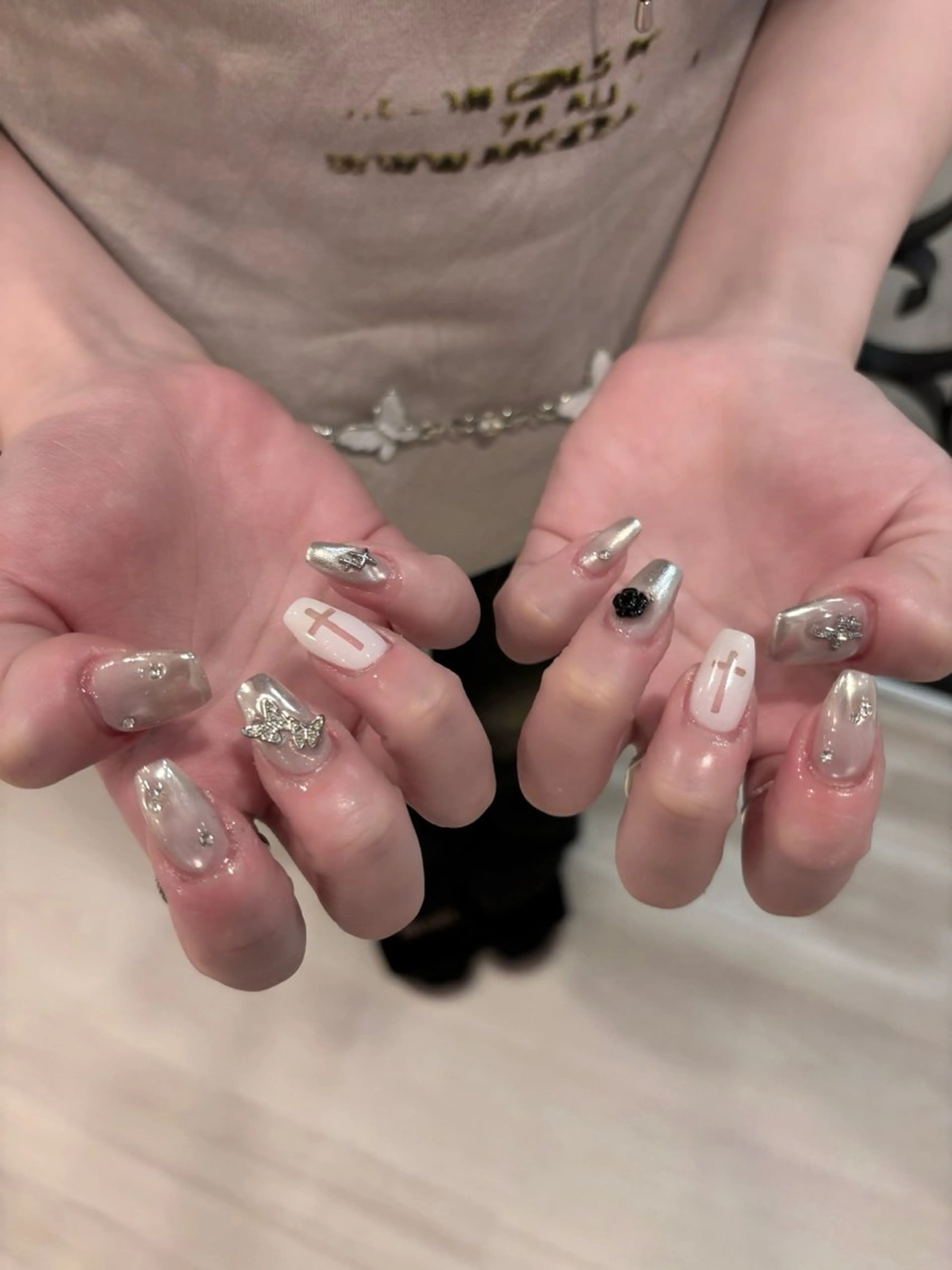 ネイル 名古屋ワンホンネイル 沙理亜のネイルデザイン