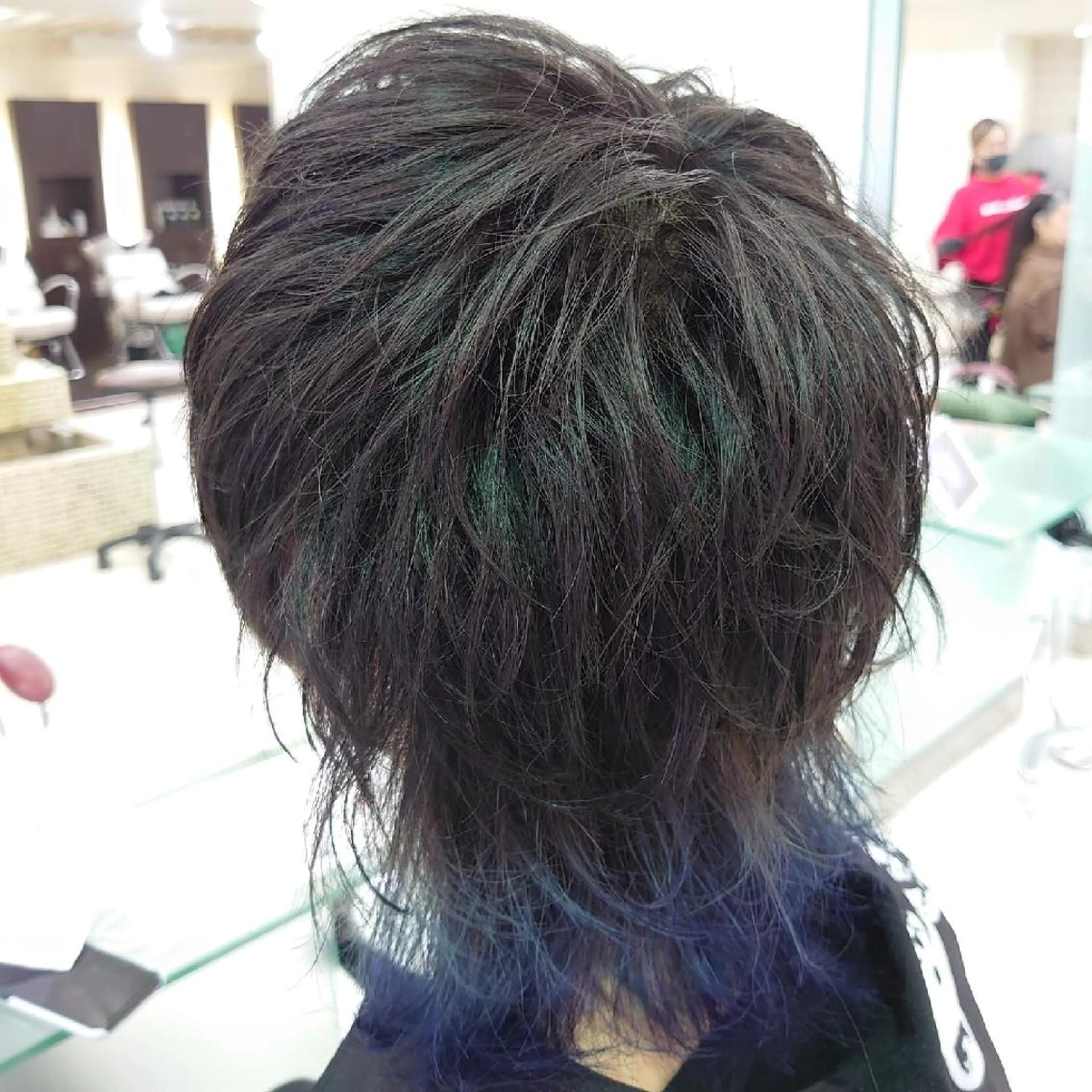 ミディアム カラー メンズ メンズウルフカット レイヤーカット ウルフカット ウルフレイヤー 🐺デザインウルフ / 一ノ瀬 凌🐺のヘアスタイル