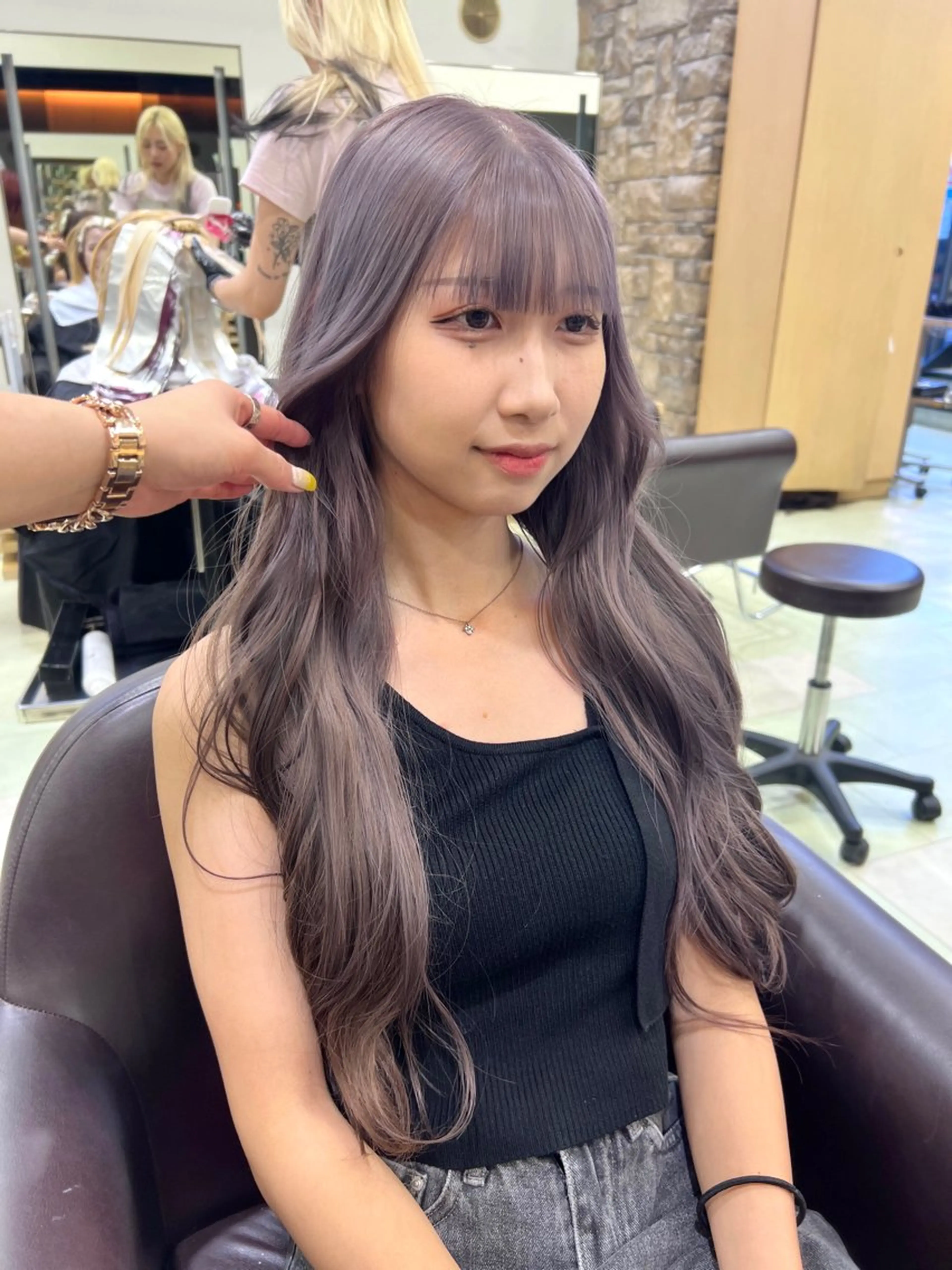 ミディアム 暖色カラー/レイヤー カット/Yunaのヘアスタイル