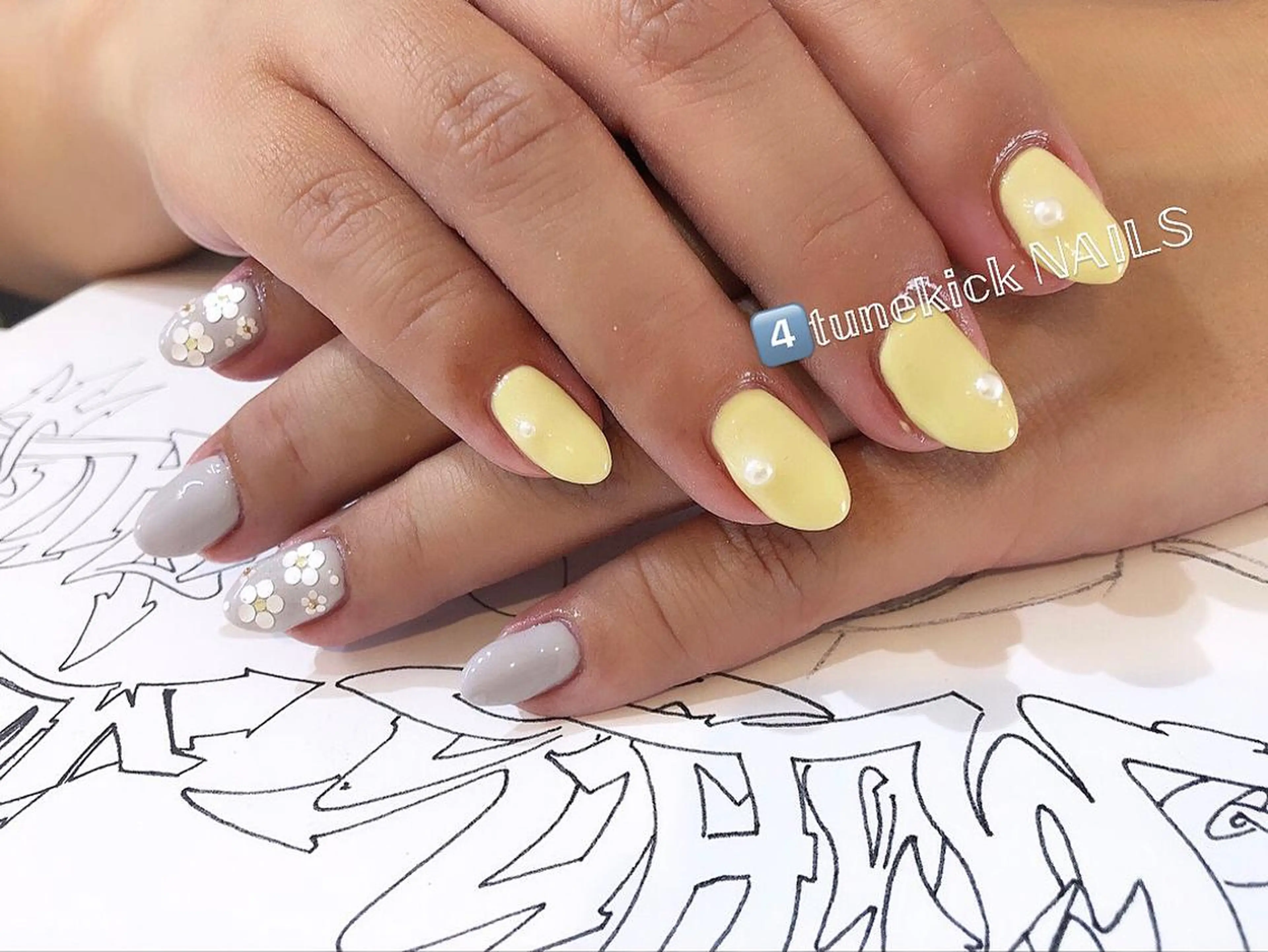 ネイル 4tunekick NAILS(フォーチュンキックネイルズ)所属・光森 淳子のネイルデザイン