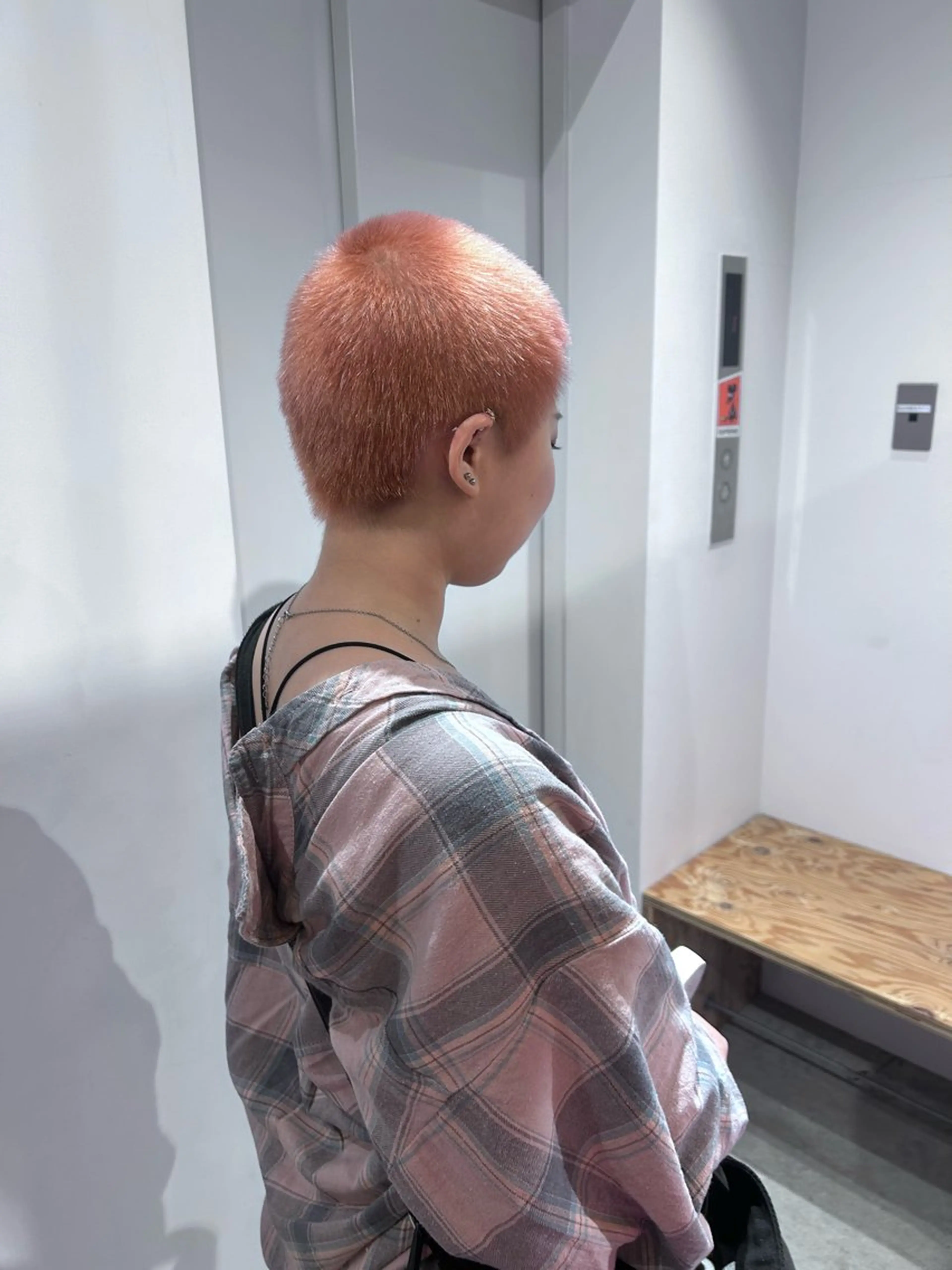 ショート カラー トミオカ ノアのヘアスタイル