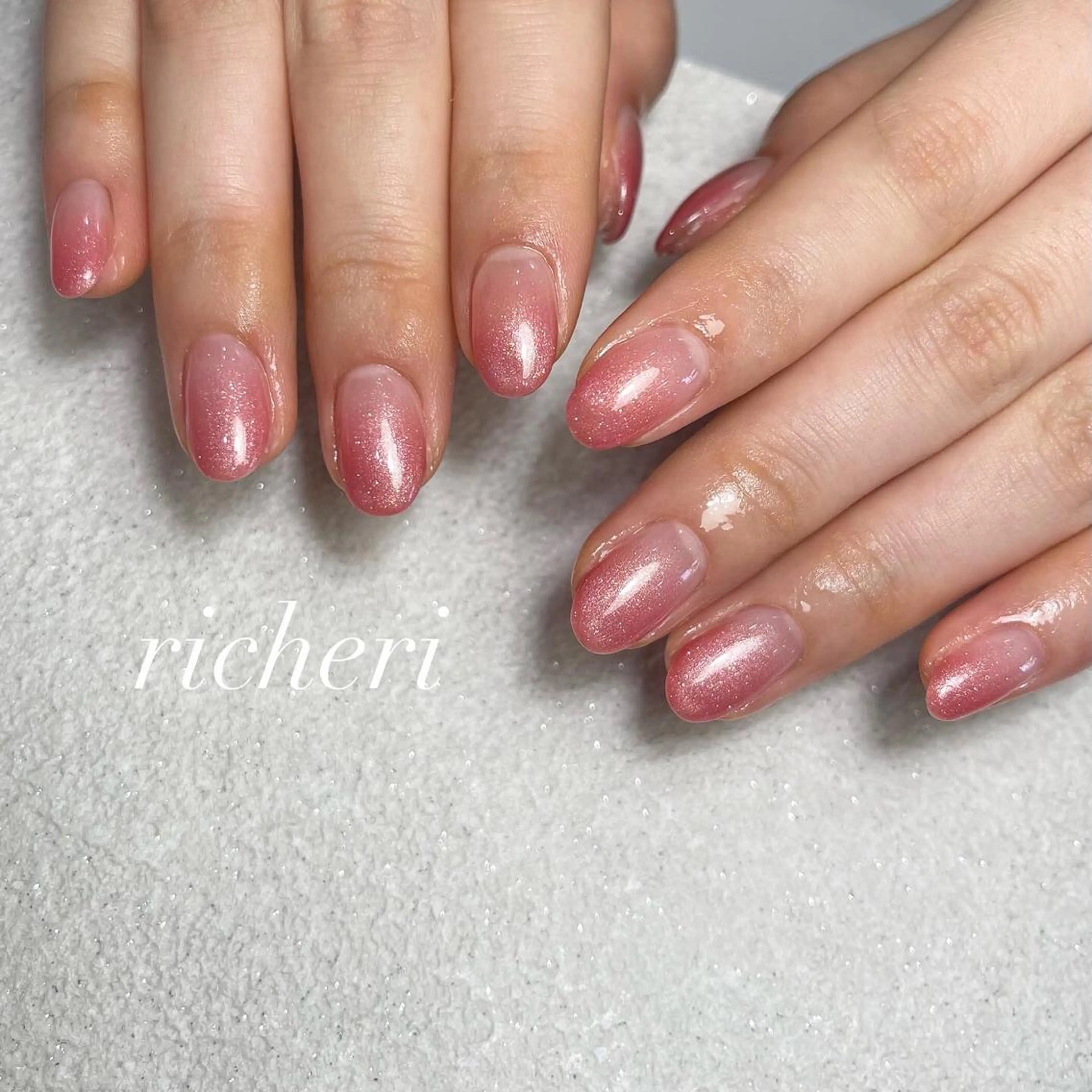 ミディアム ネイル 韓国風ヘア アートネイル フレンチネイル ジェルネイル ガラスフレンチ richeri beautyのエステ・リラクイメージ