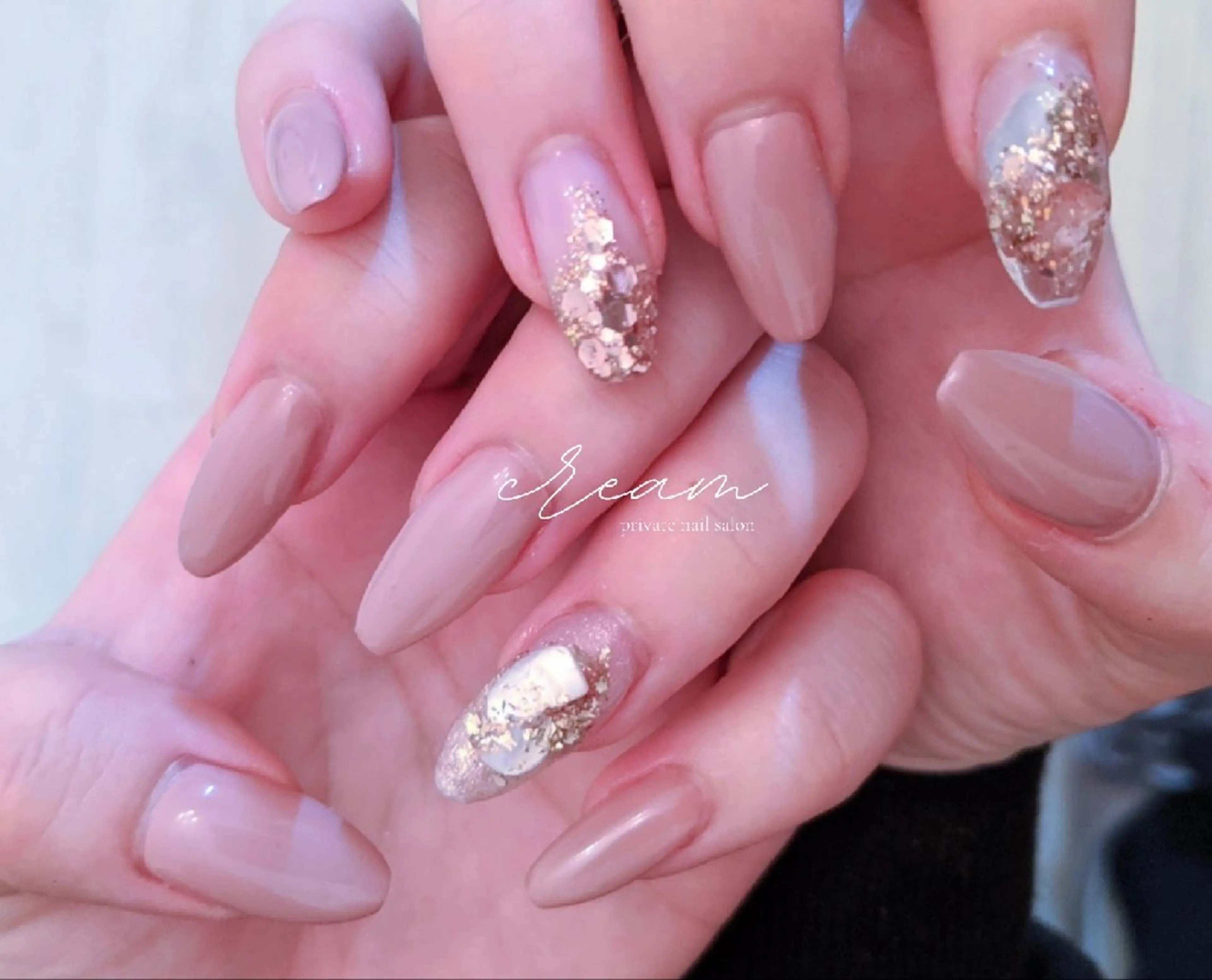 ネイル アートネイル ラメ(グリッター) ワンカラーネイル ピンク ピンクベージュ ハンドネイル cream. nailのネイルデザイン