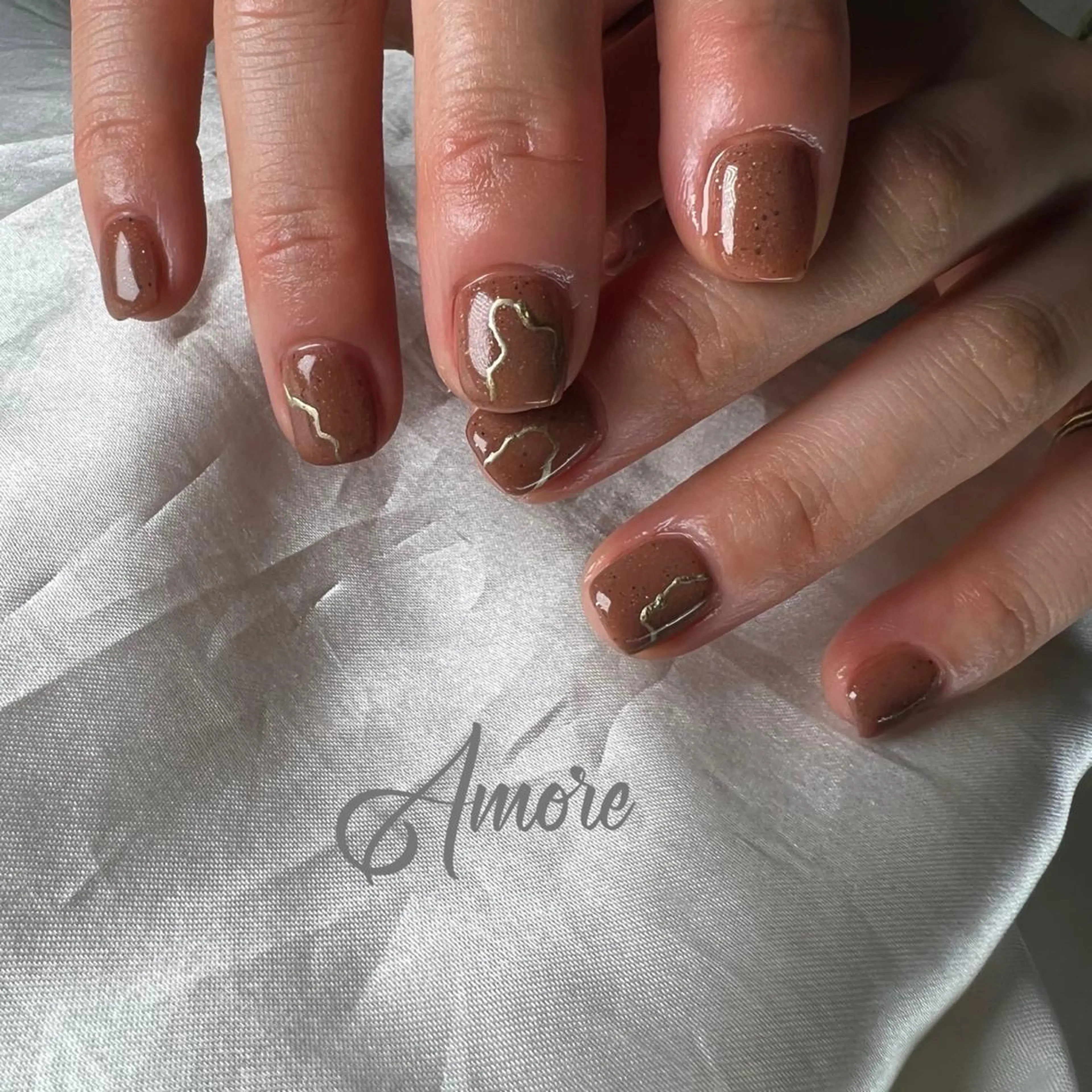 ネイル ジェルネイル 氷ネイル・うるうるネイル マグネットネイル ミラーネイル ニュアンスネイル You kyehwaのネイルデザイン