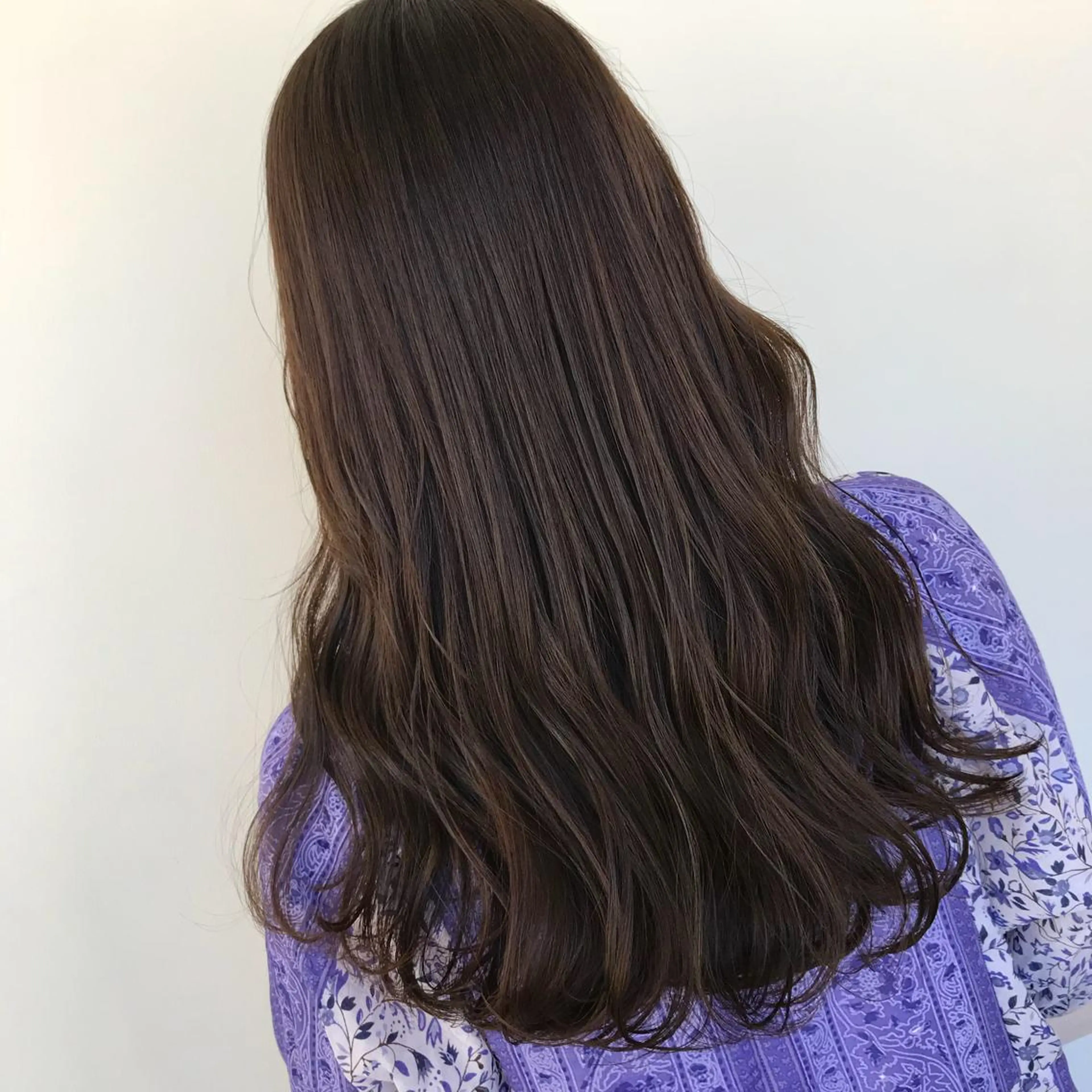 ロング カラー アッシュ ラベンダーカラー ラベンダーアッシュ 顔まわり🤍小顔 カット🤍みさきのヘアスタイル