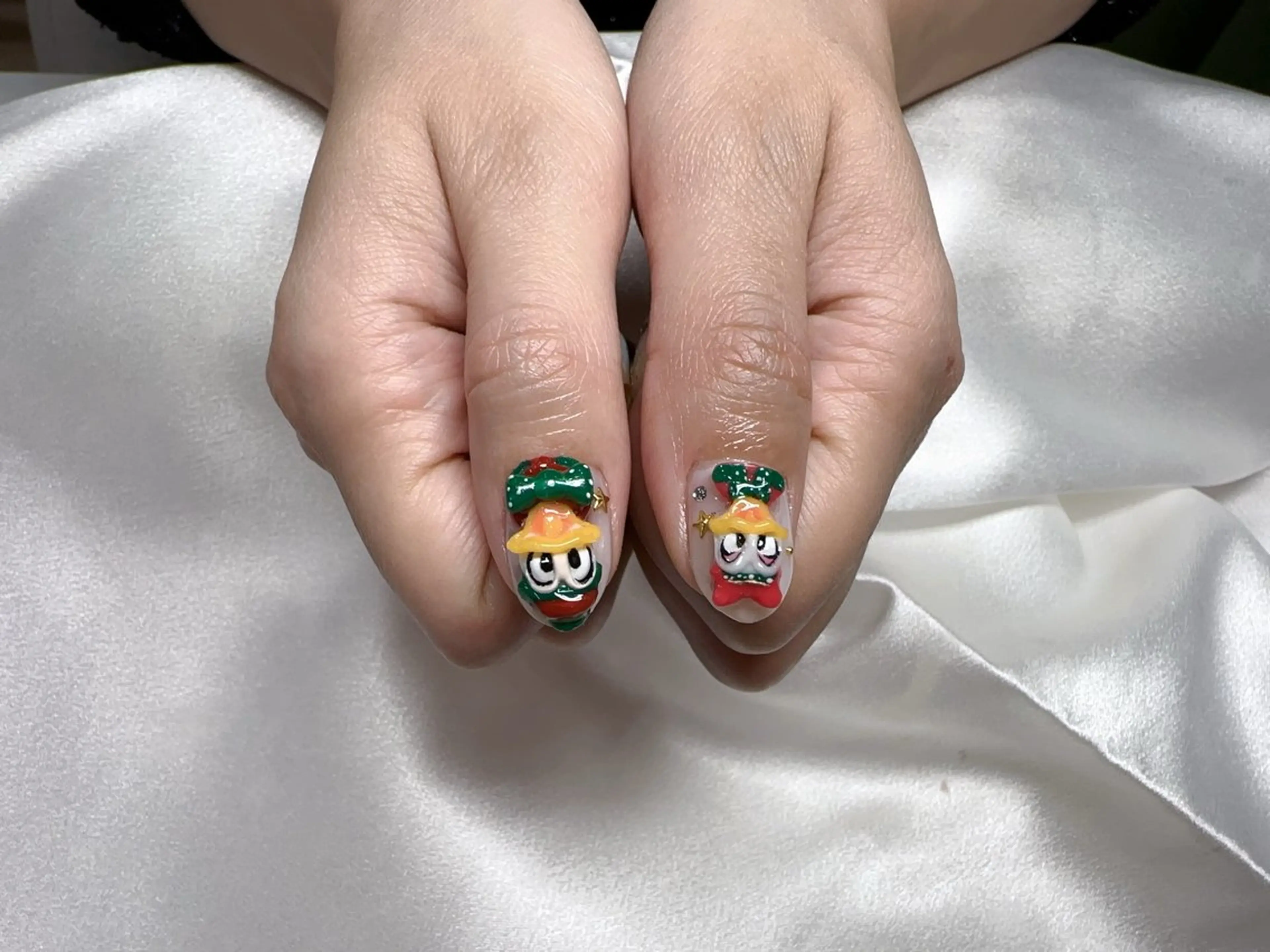 ネイル Ui_Amor (パラジェル)のネイルデザイン