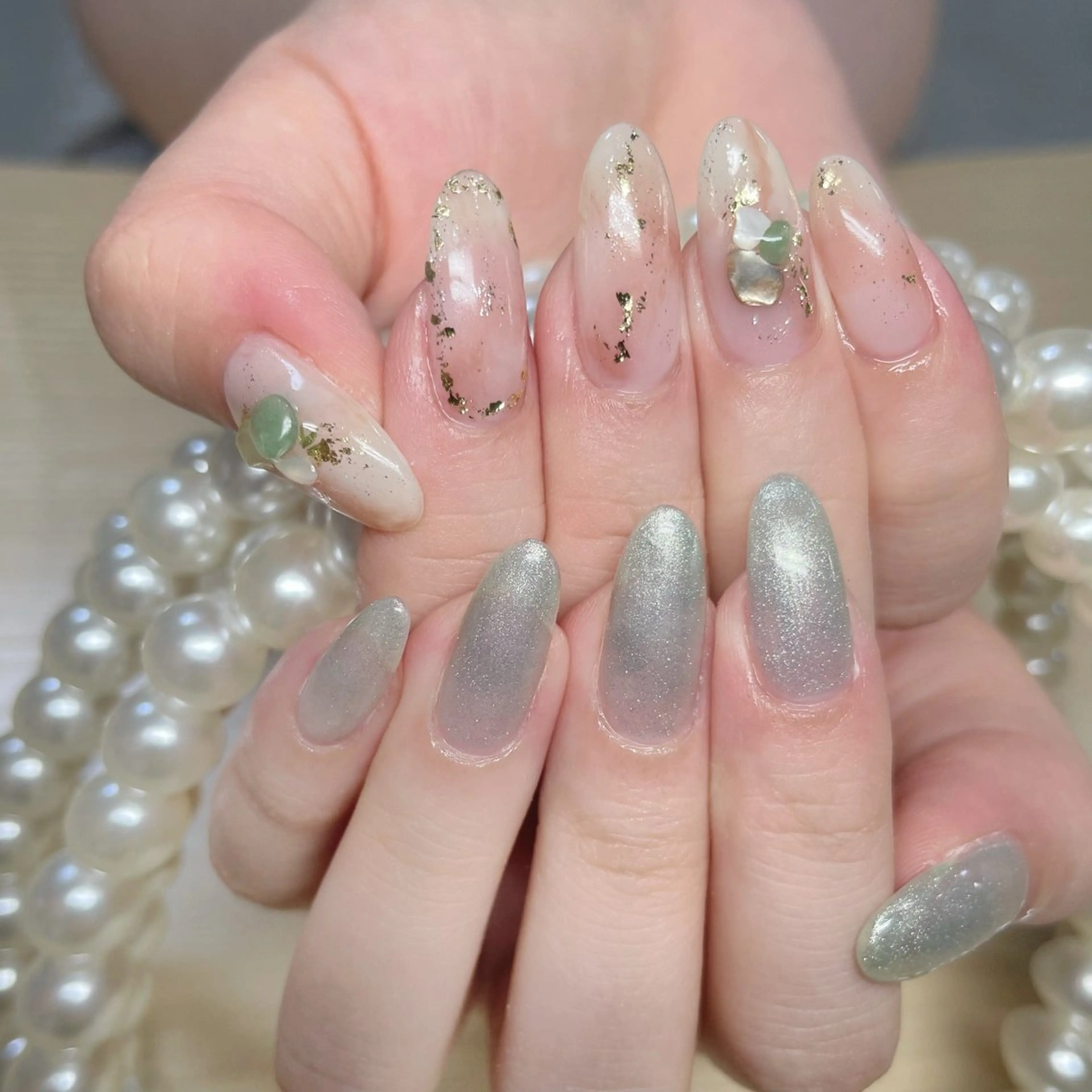 ネイル キラキラネイル マグネットネイル ニュアンスネイル ハンドネイル Ru na🍳のネイルデザイン