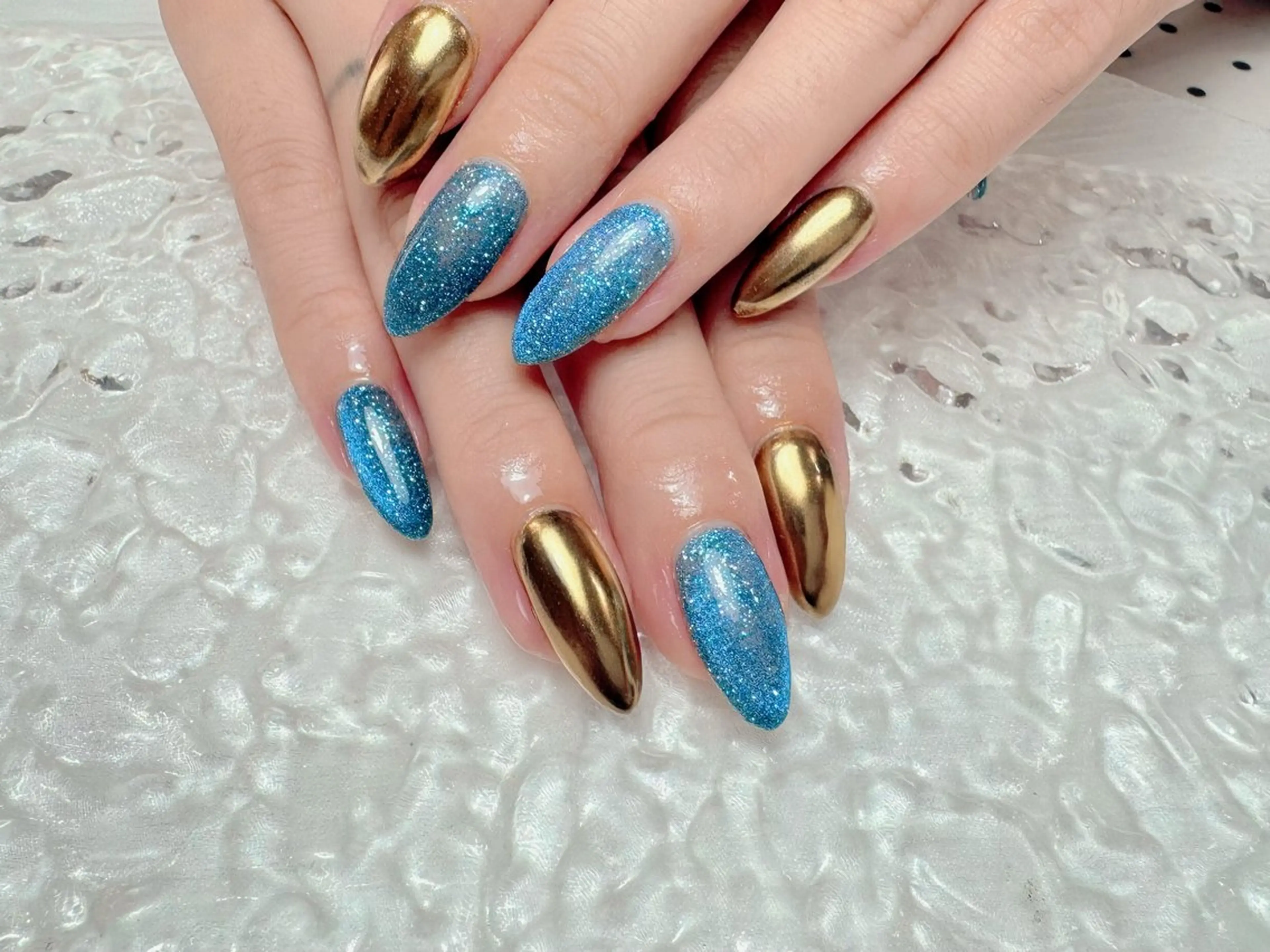 ネイル マジックミラー所属・マジック ミラーのネイルデザイン