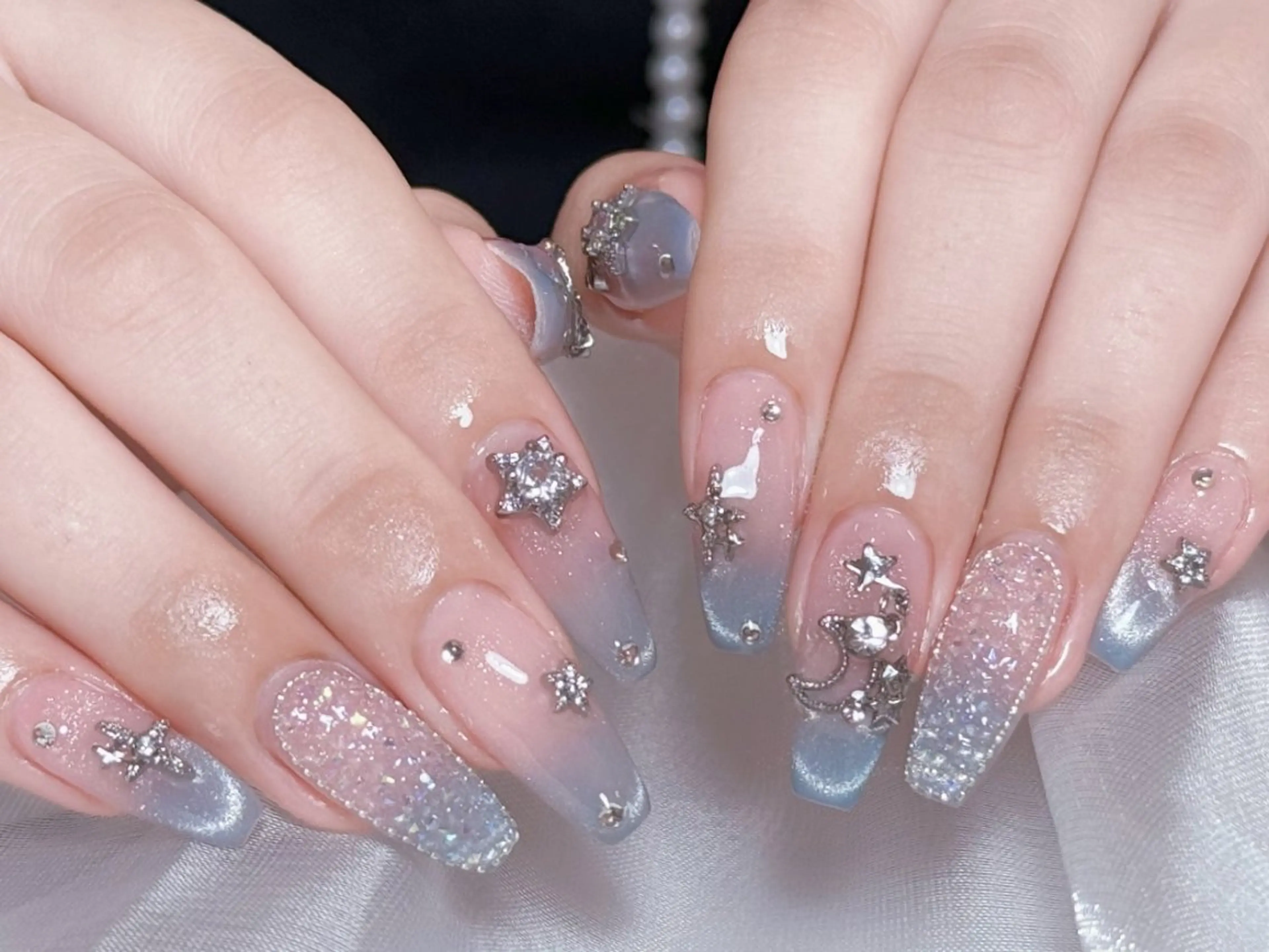 ネイル 長さ出し フレンチネイル グラデーション マグネットネイル マグネットフレンチ ハンドネイル ハンドケア ✨Dreamy NORAのネイルデザイン