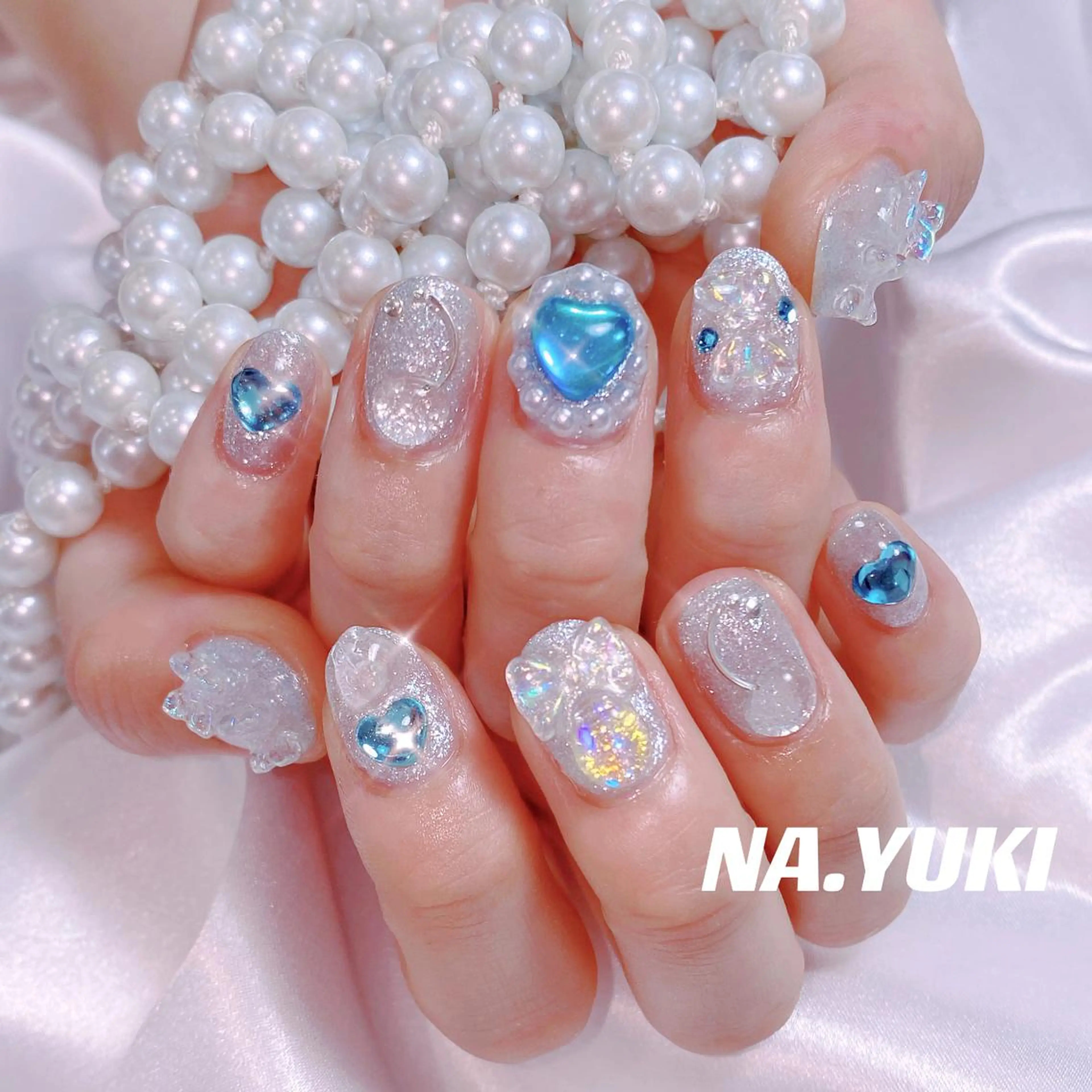 ネイル 🦋 Queenieのネイルデザイン