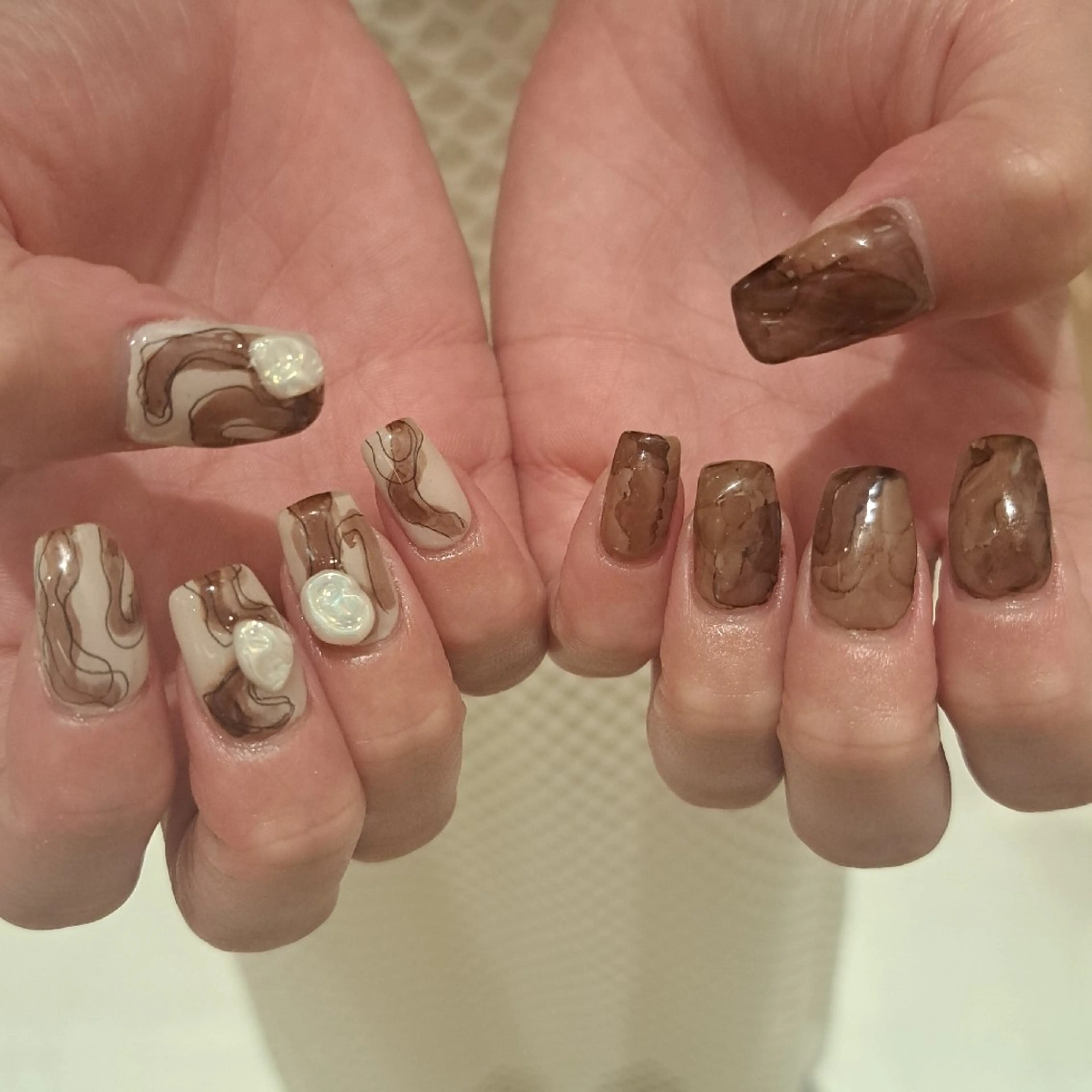 ネイル アートネイル ブラウン ジェルネイル 持ち込み ニュアンスネイル Nail mood /アートし放題のネイルデザイン